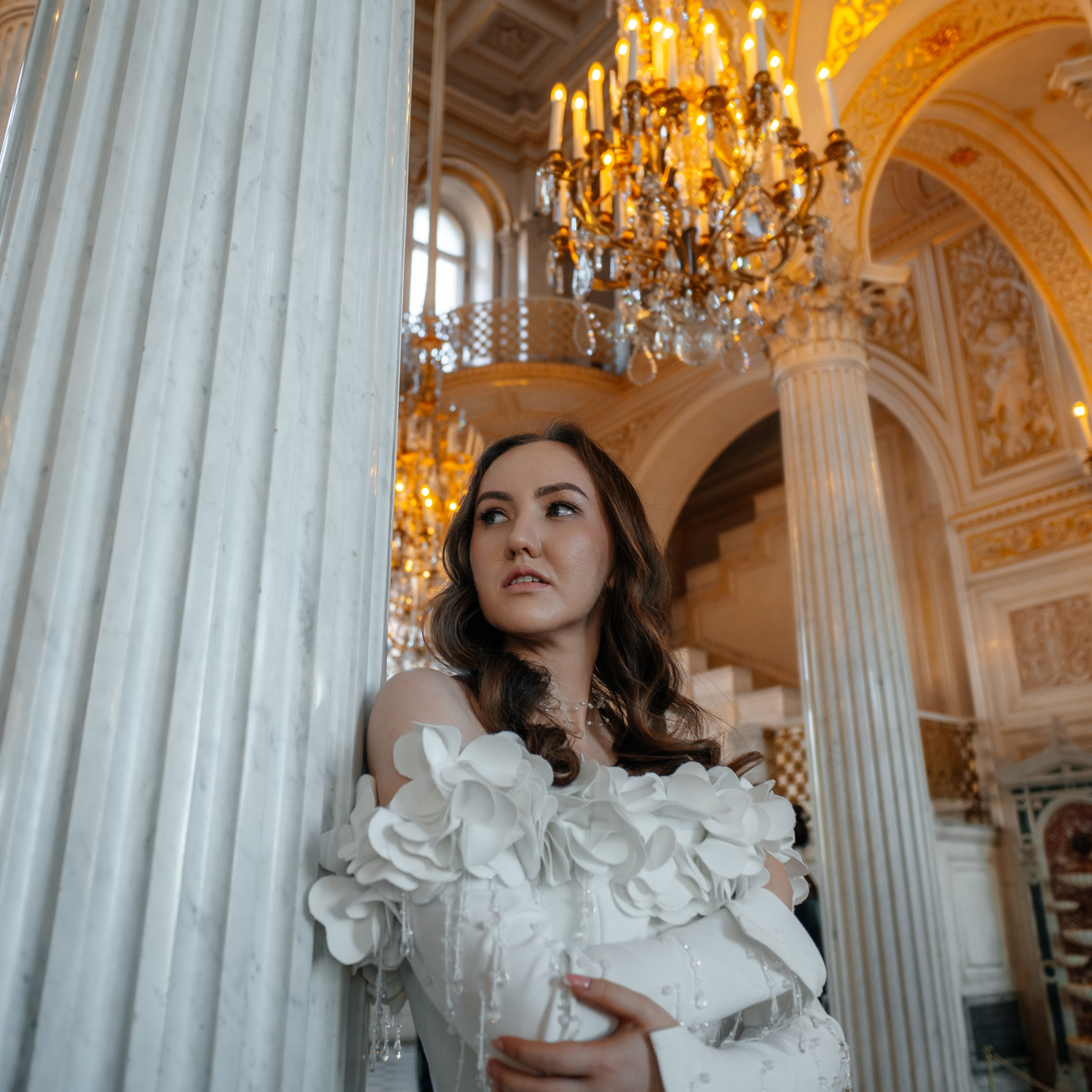 Свадебная фотосессия в Эрмитаже портрет невесты