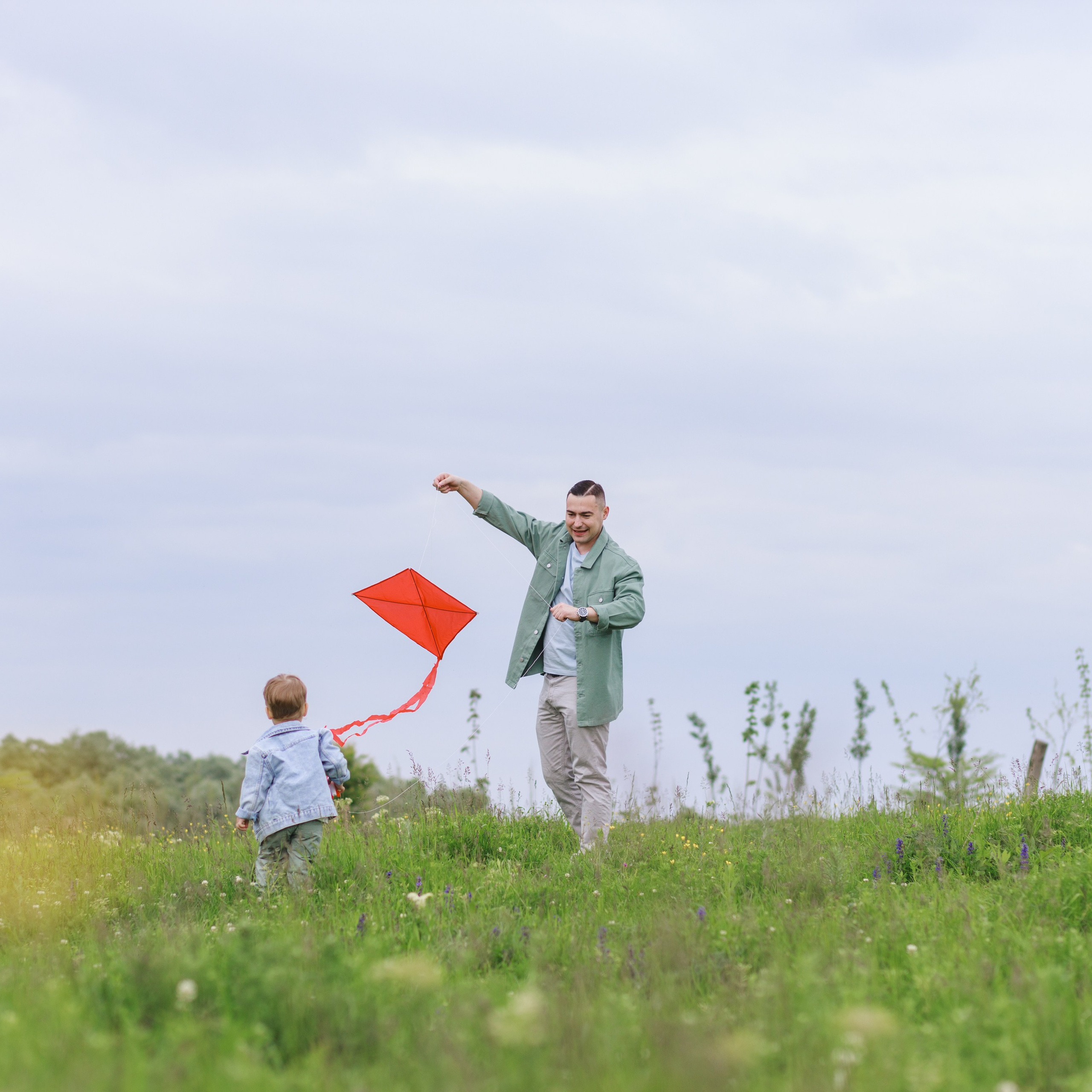 Прогулка с воздушным змеем