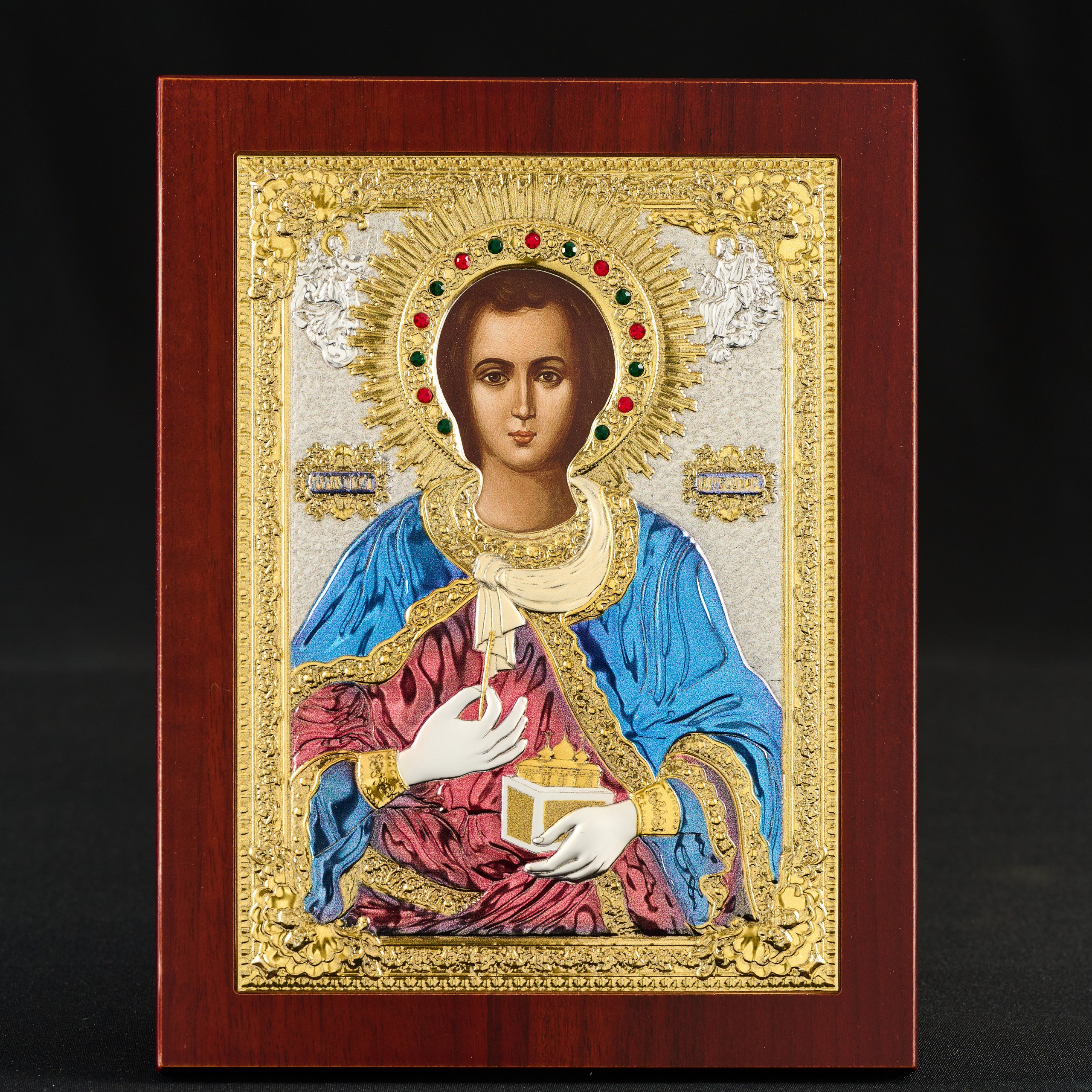 Иконы в серебре