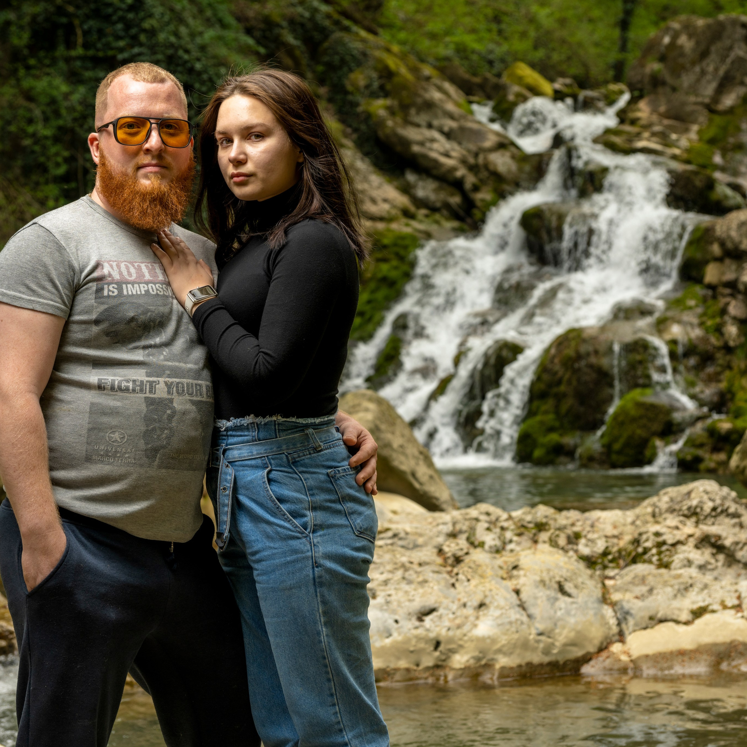 Евгений и Ника на водопадах