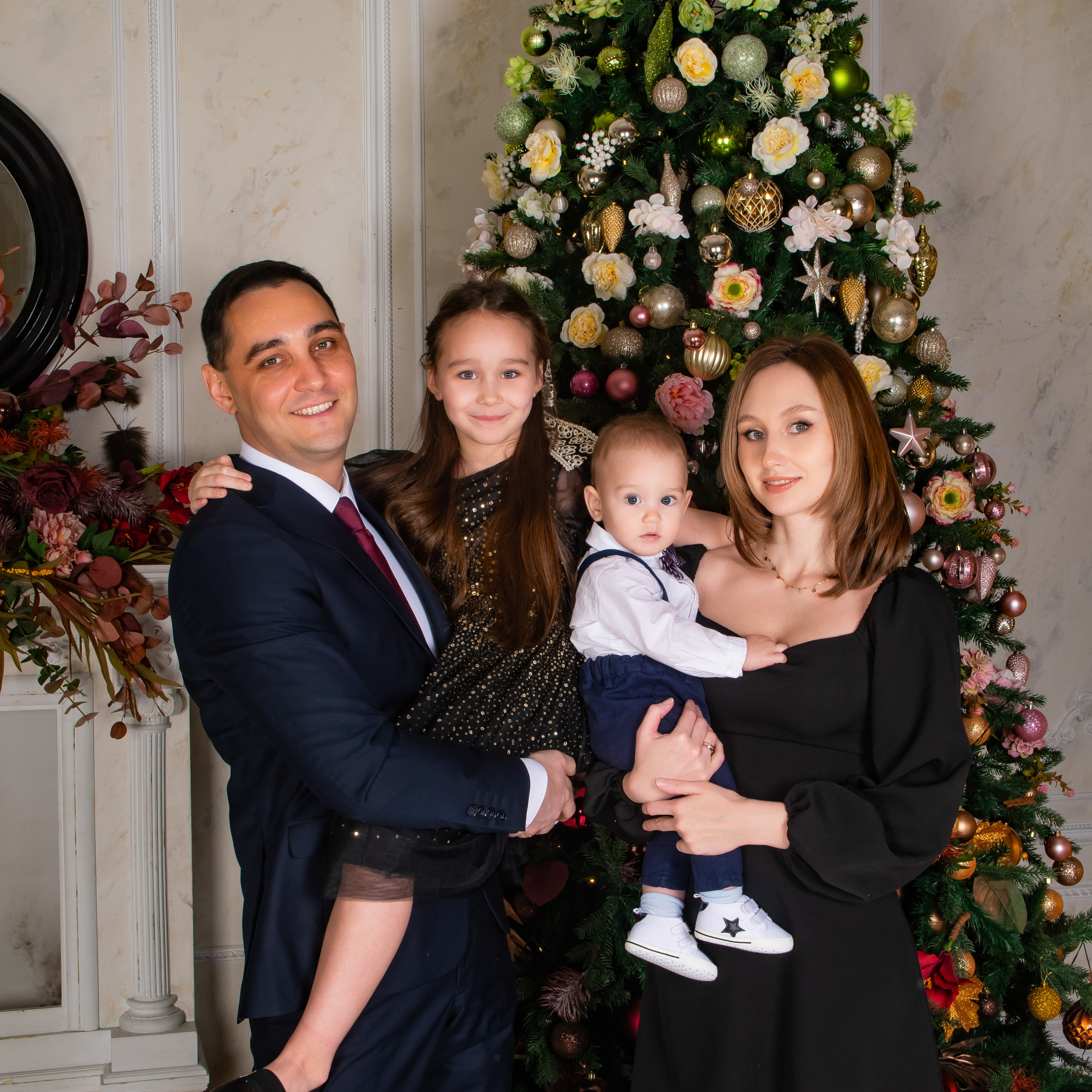 Юля Костя Кира и Макс