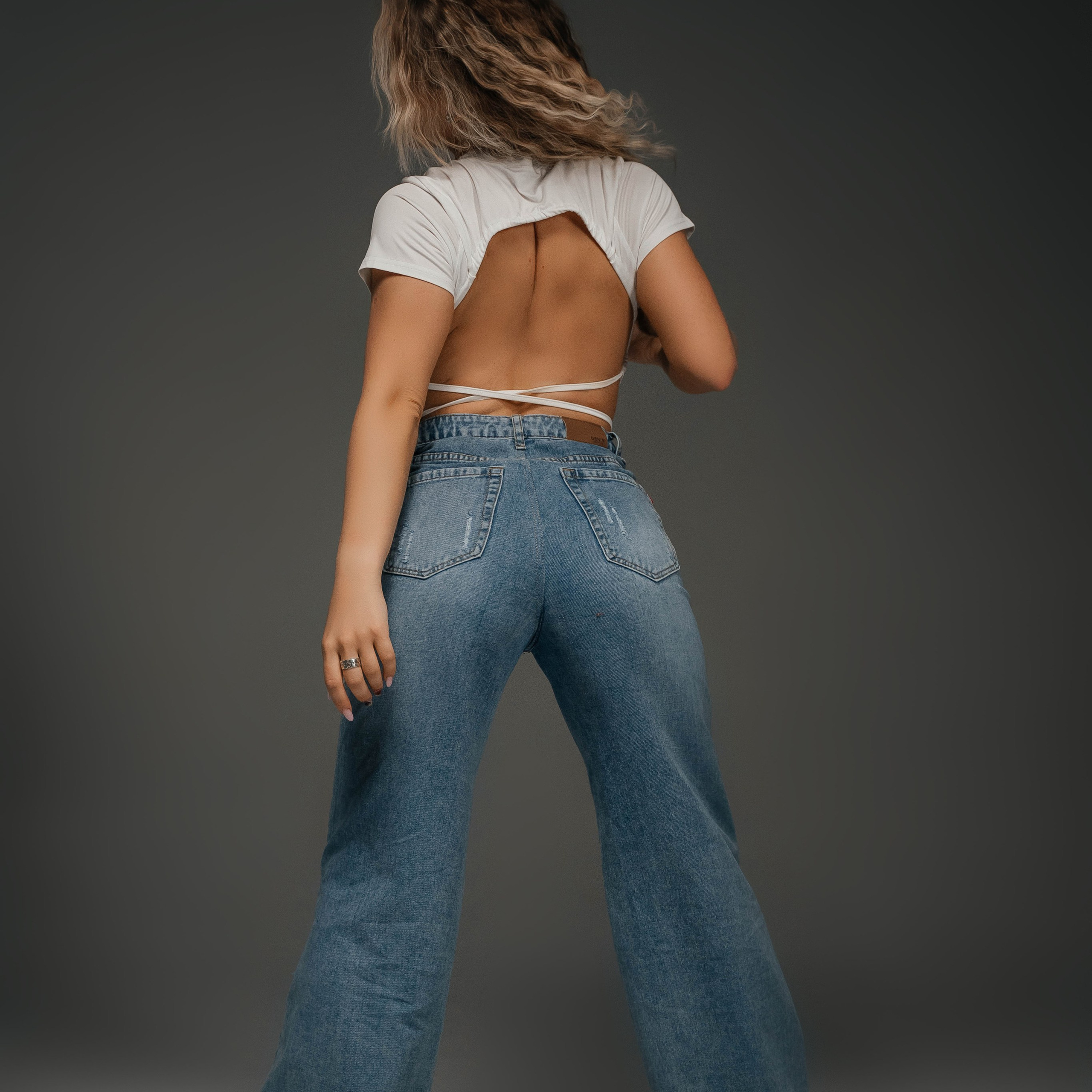 Студийный минимализм. Виктория Алпеева — фотограф по любви