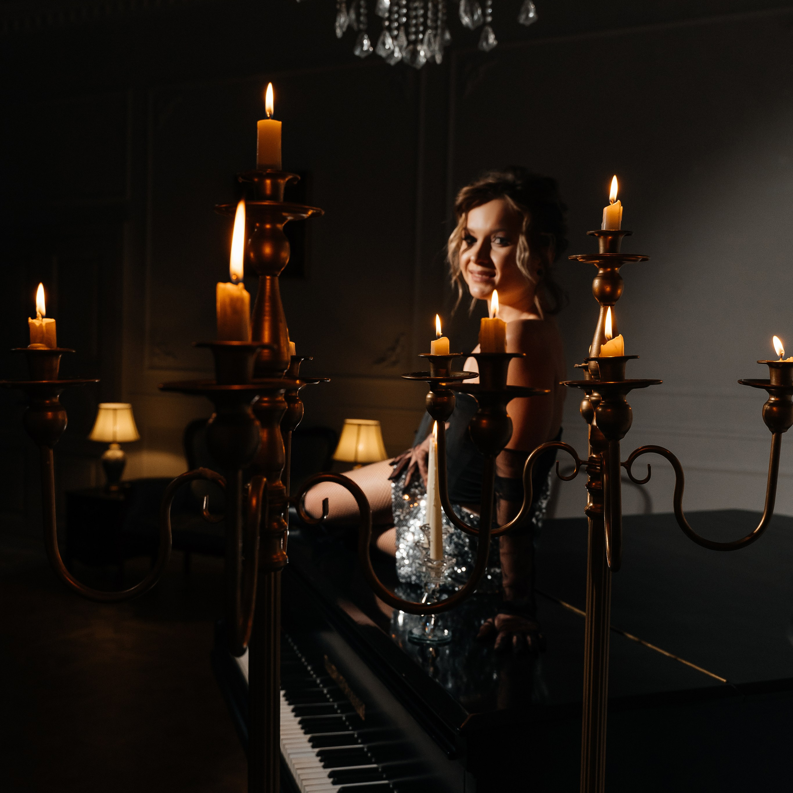 Съемки в интерьере студий. Виктория Алпеева — фотограф по любви