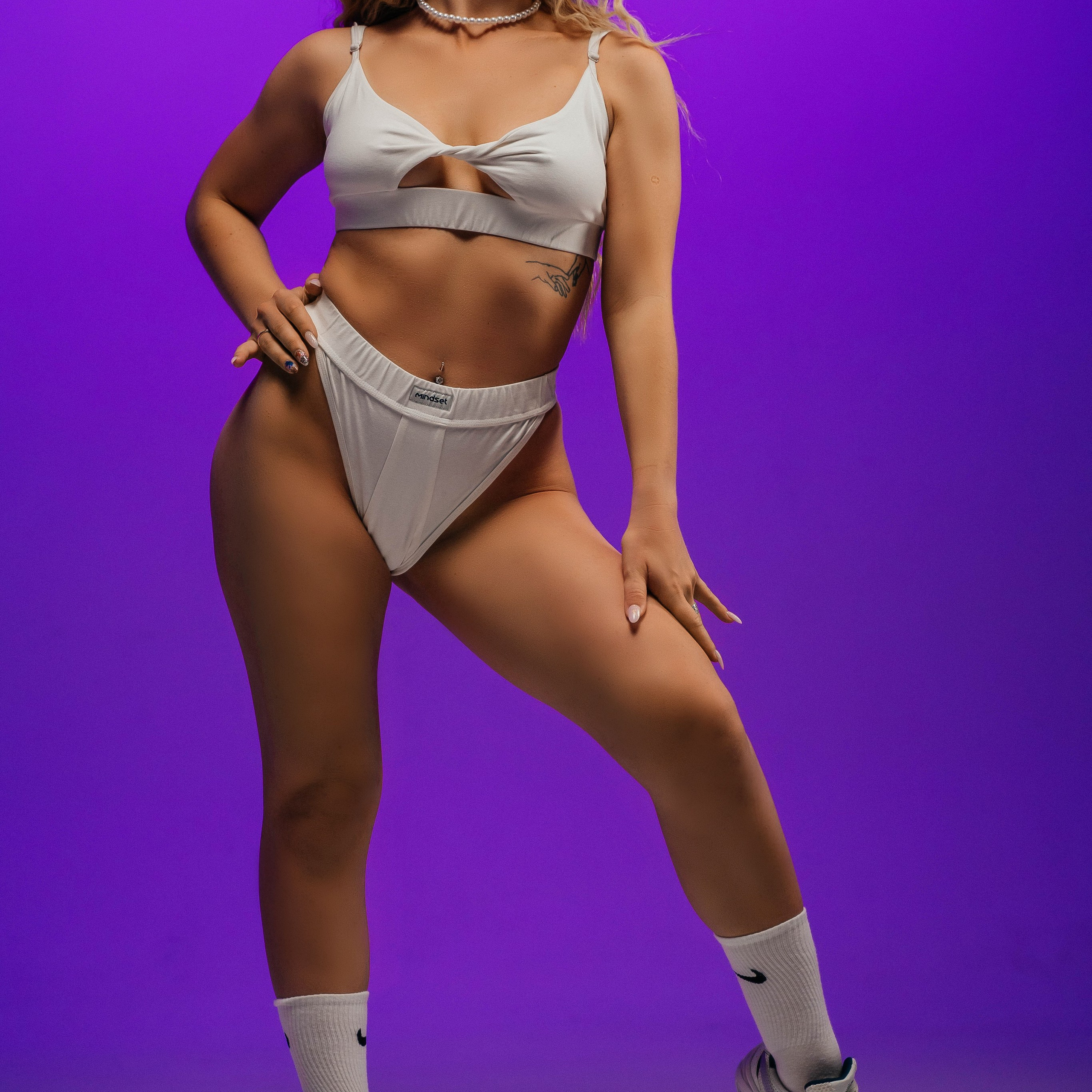 Студийный минимализм. Виктория Алпеева — фотограф по любви