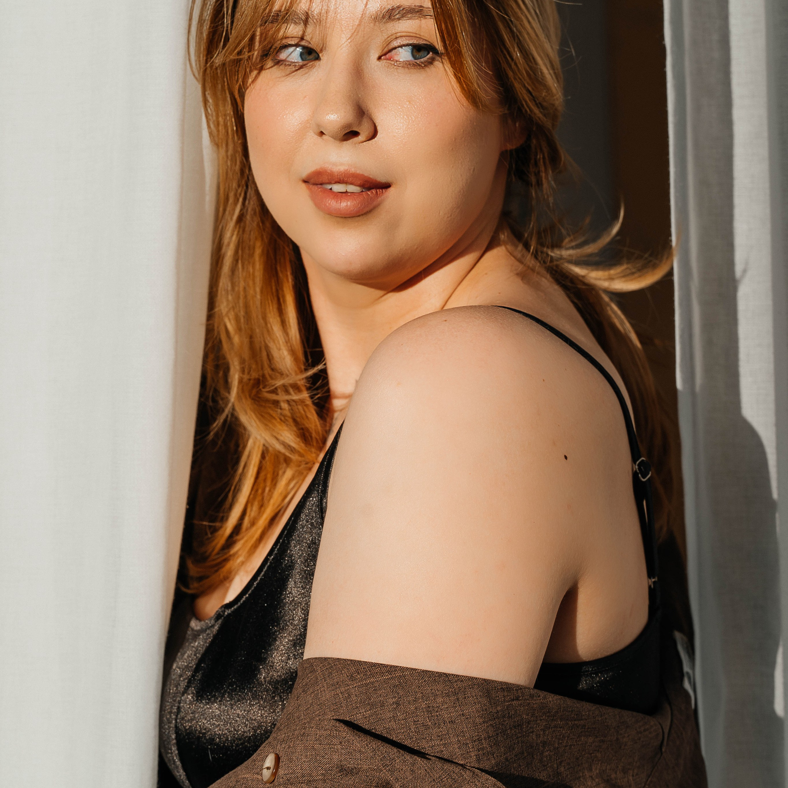 Съемки в интерьере студий. Виктория Алпеева — фотограф по любви