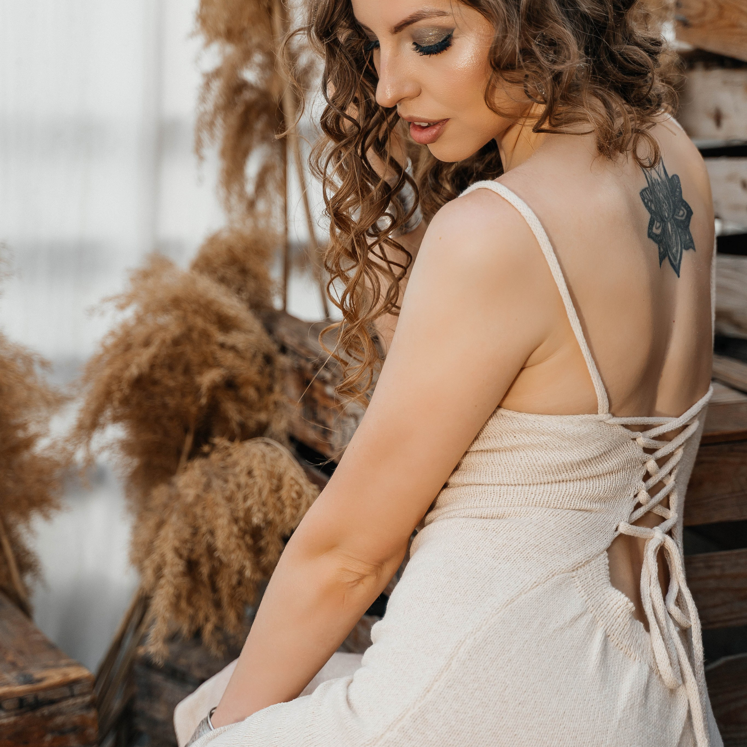 Съемки в интерьере студий. Виктория Алпеева — фотограф по любви