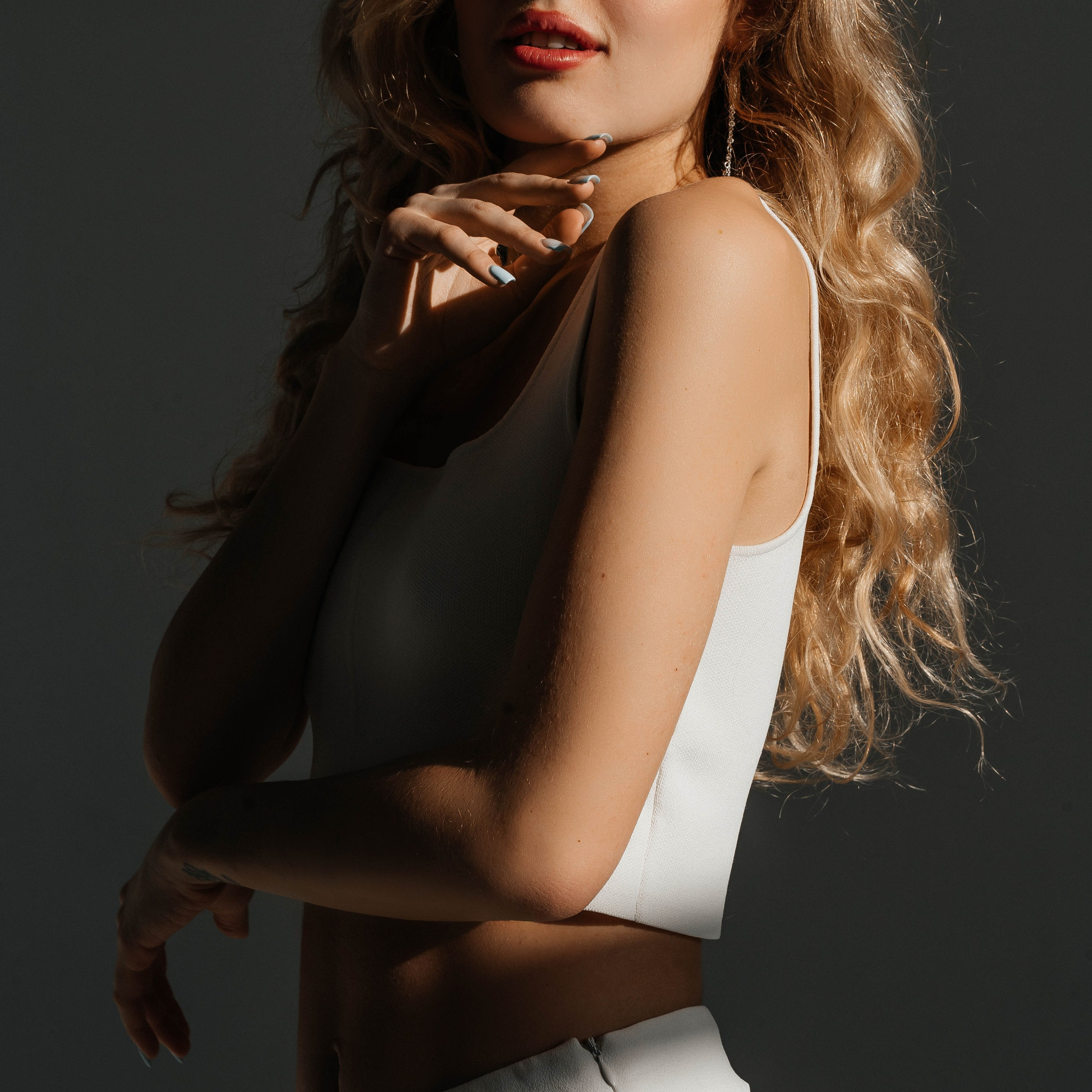 Съемки в интерьере студий. Виктория Алпеева — фотограф по любви