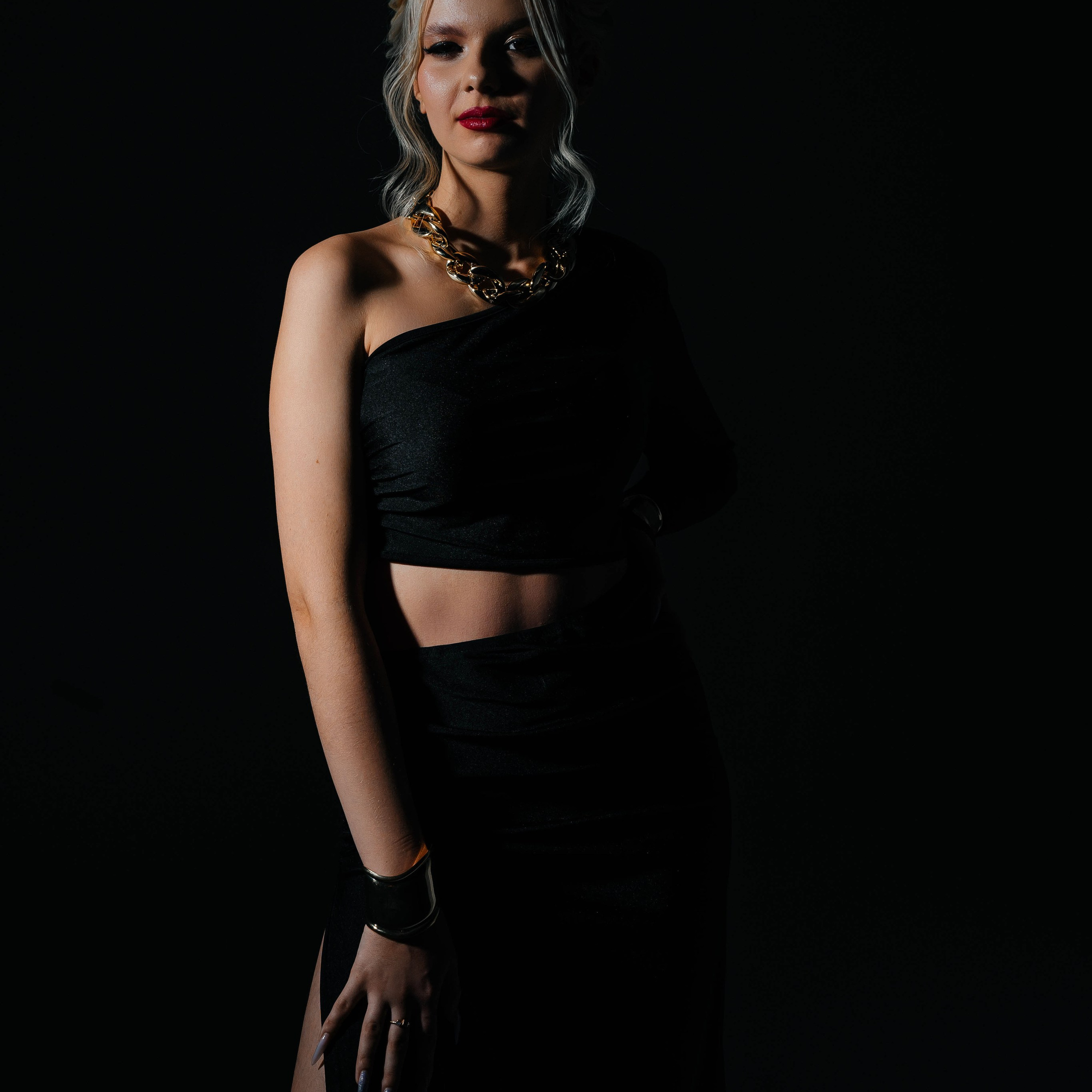 Студийный минимализм. Виктория Алпеева — фотограф по любви