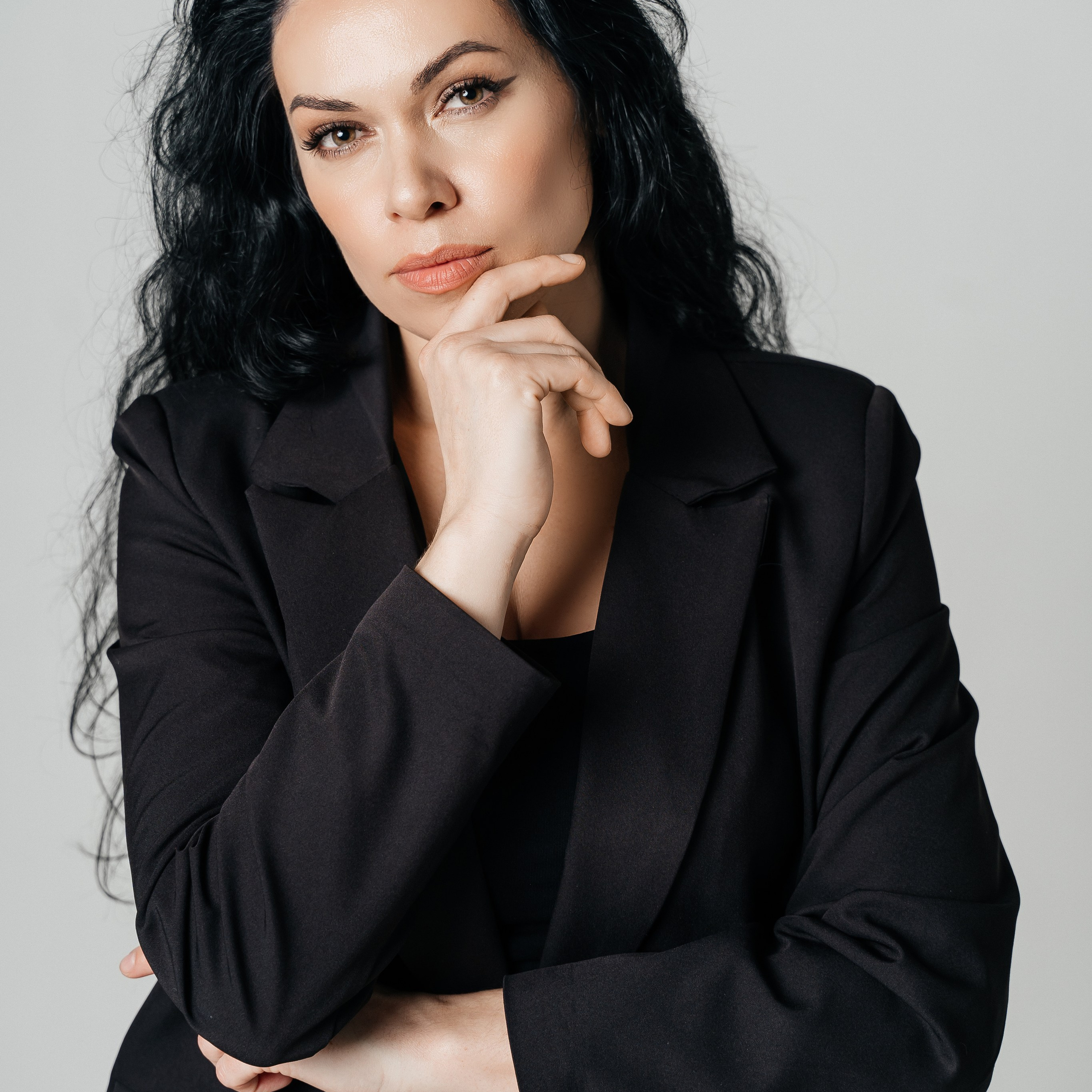 Съемки в интерьере студий. Виктория Алпеева — фотограф по любви