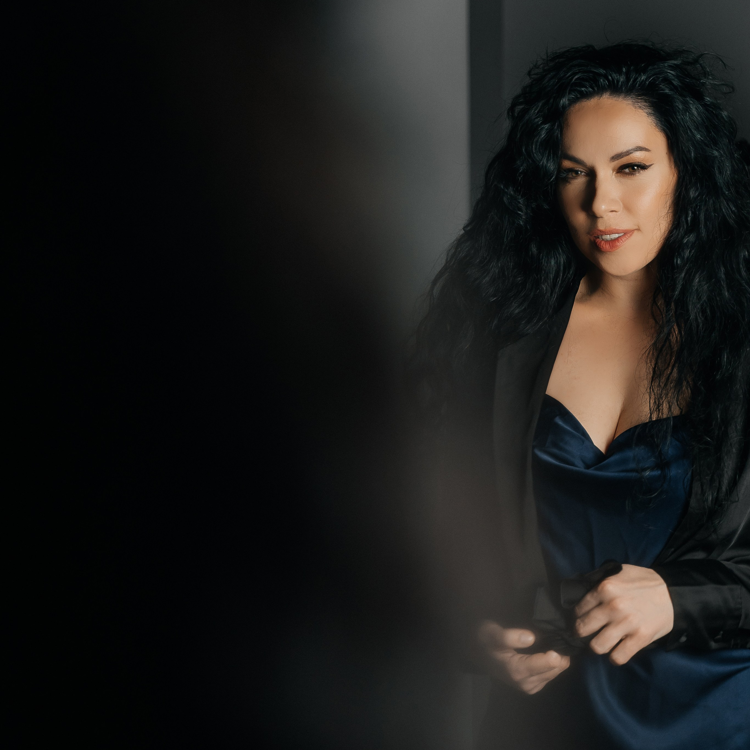 Съемки в интерьере студий. Виктория Алпеева — фотограф по любви