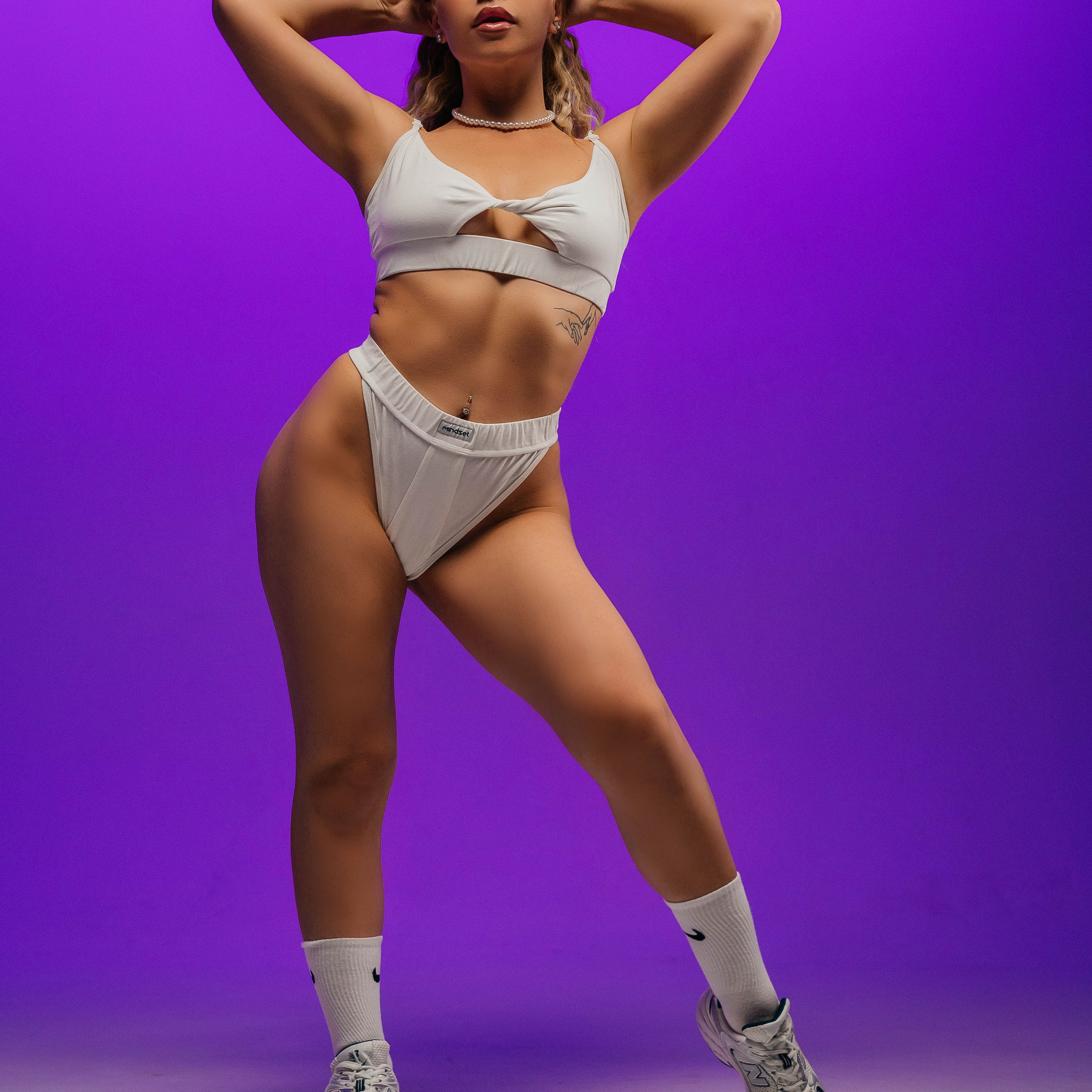 Студийный минимализм. Виктория Алпеева — фотограф по любви