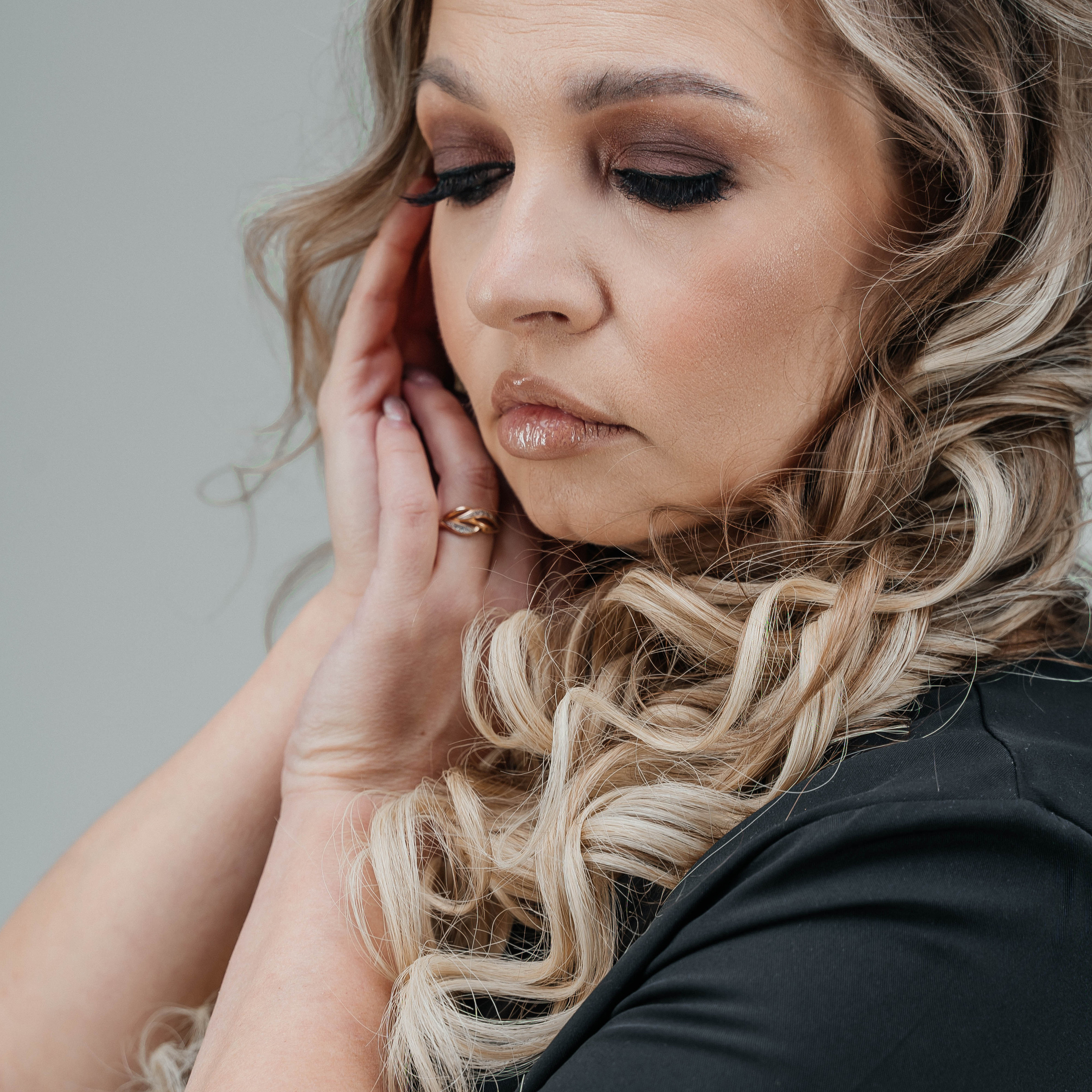 Студийный минимализм. Виктория Алпеева — фотограф по любви