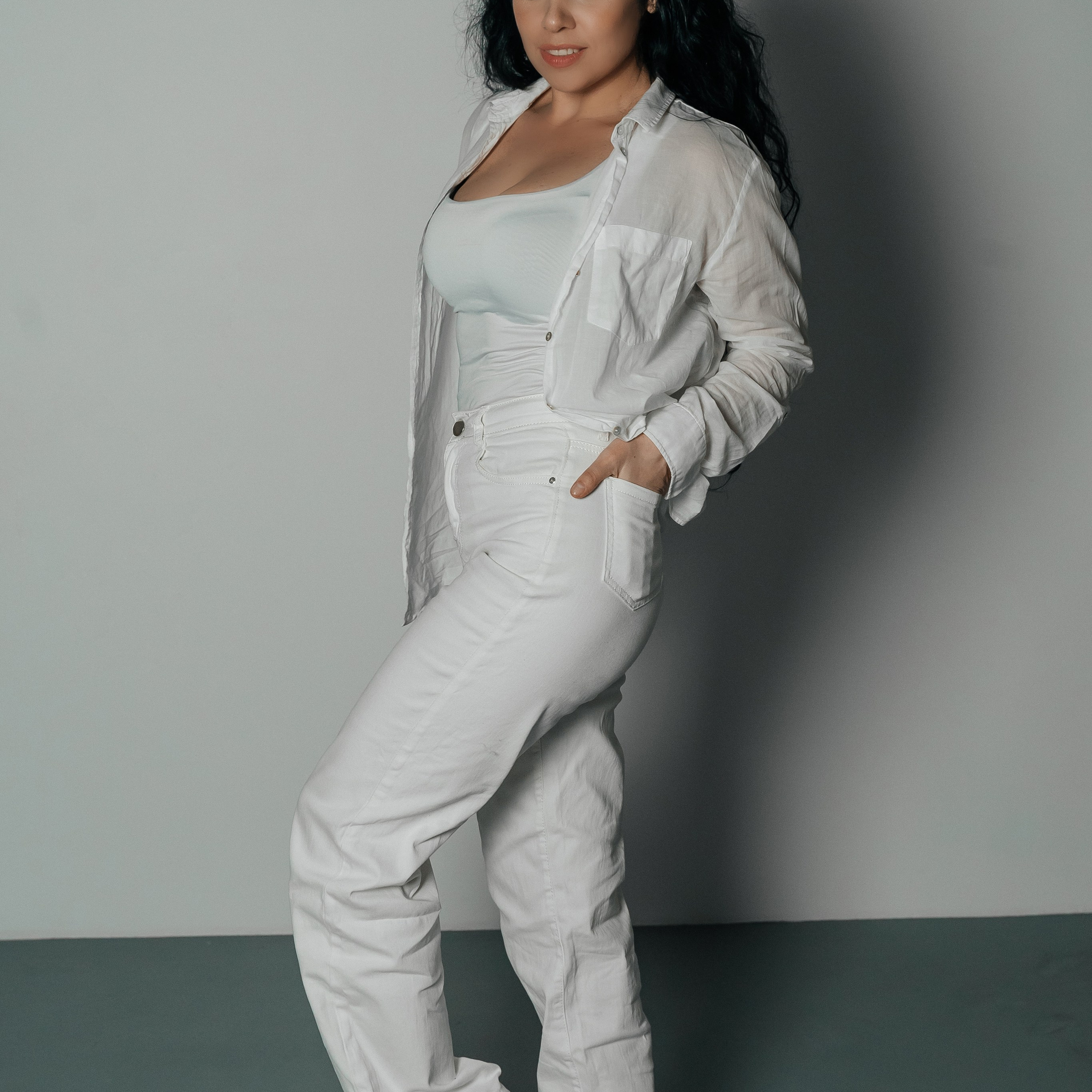 Съемки в интерьере студий. Виктория Алпеева — фотограф по любви