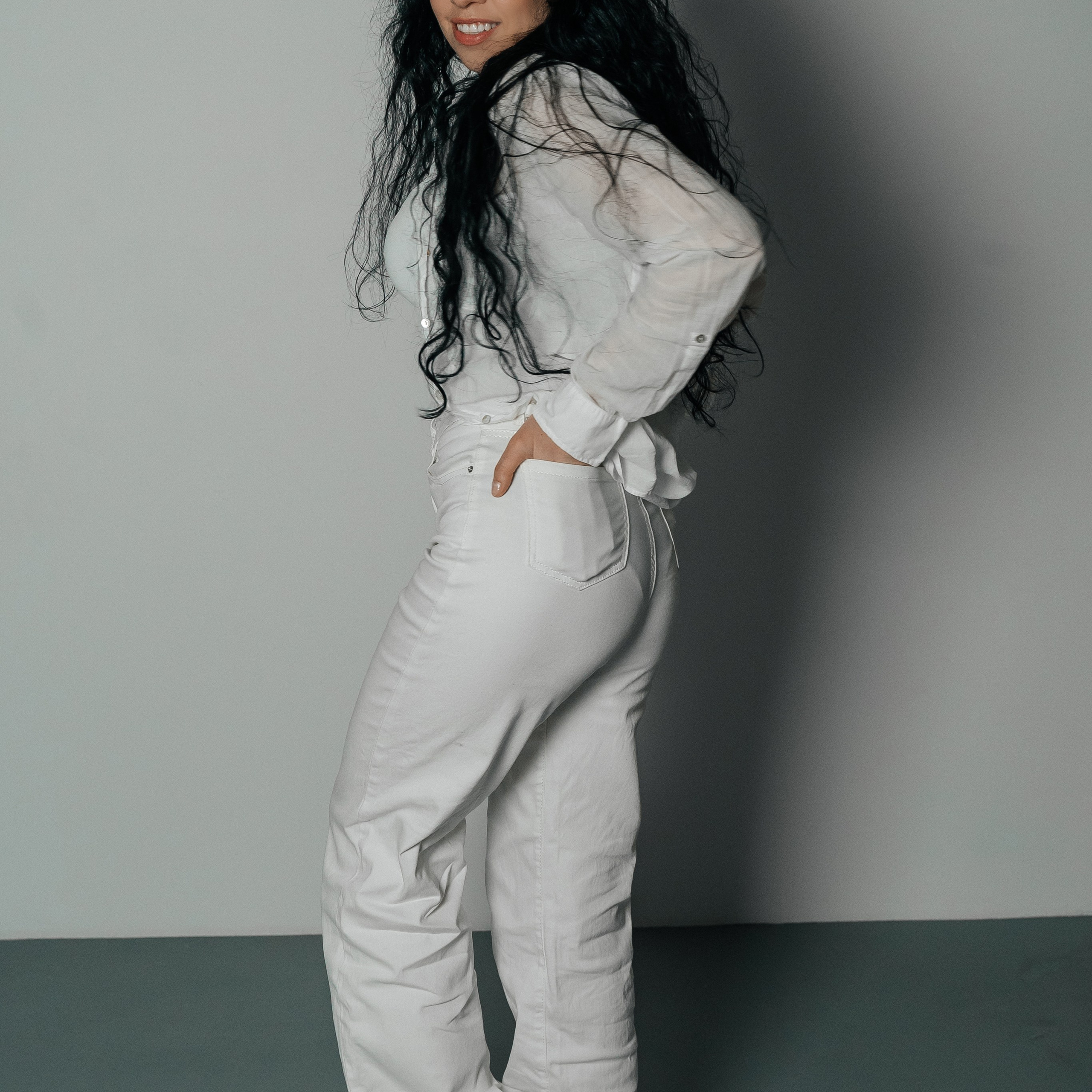 Съемки в интерьере студий. Виктория Алпеева — фотограф по любви