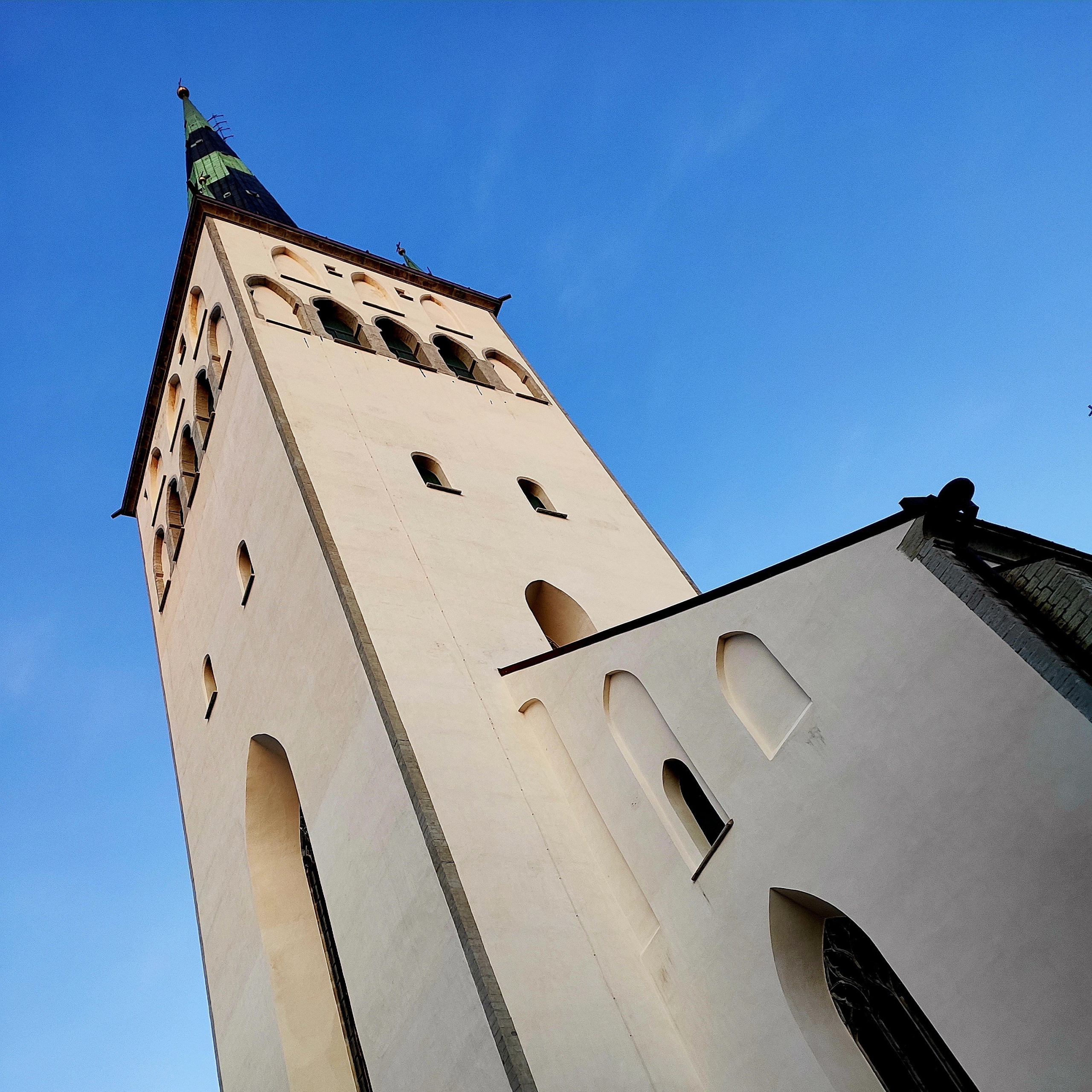 Walk & Fly with Batay