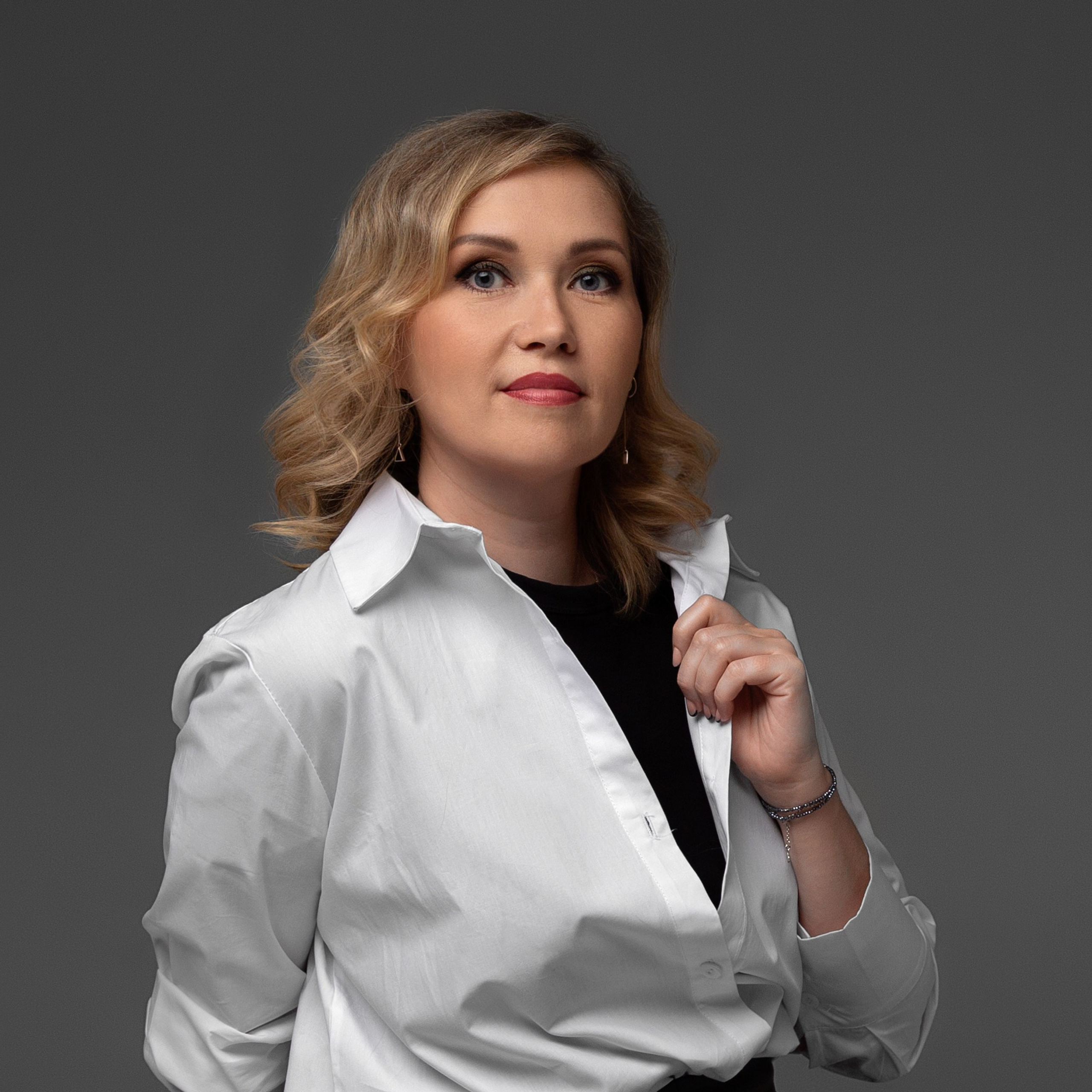 Отзывы о фотосессии. Фотограф Лариса Фирхова. Выпускные альбомы Тюмень