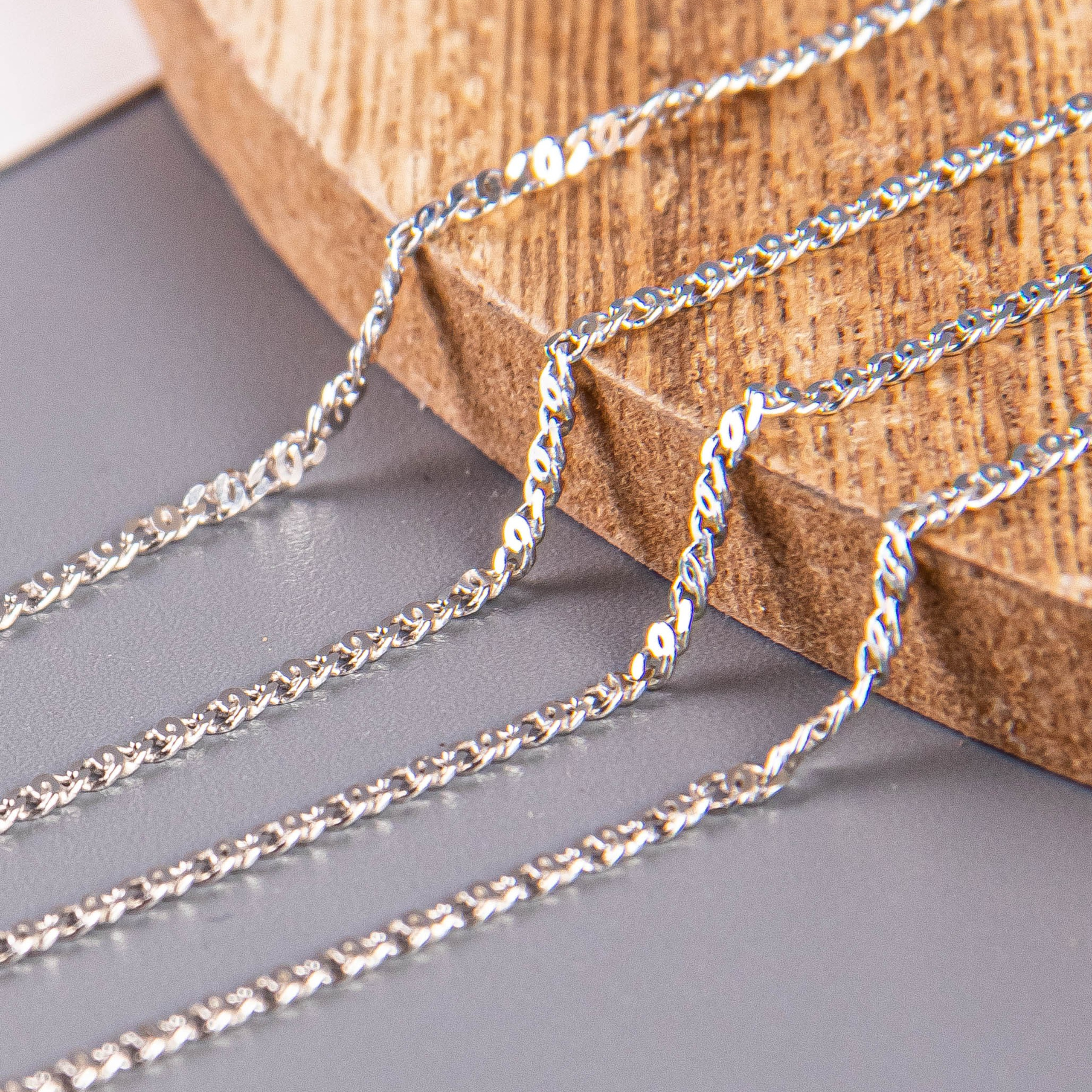 Цепочки, ювелирные изделия