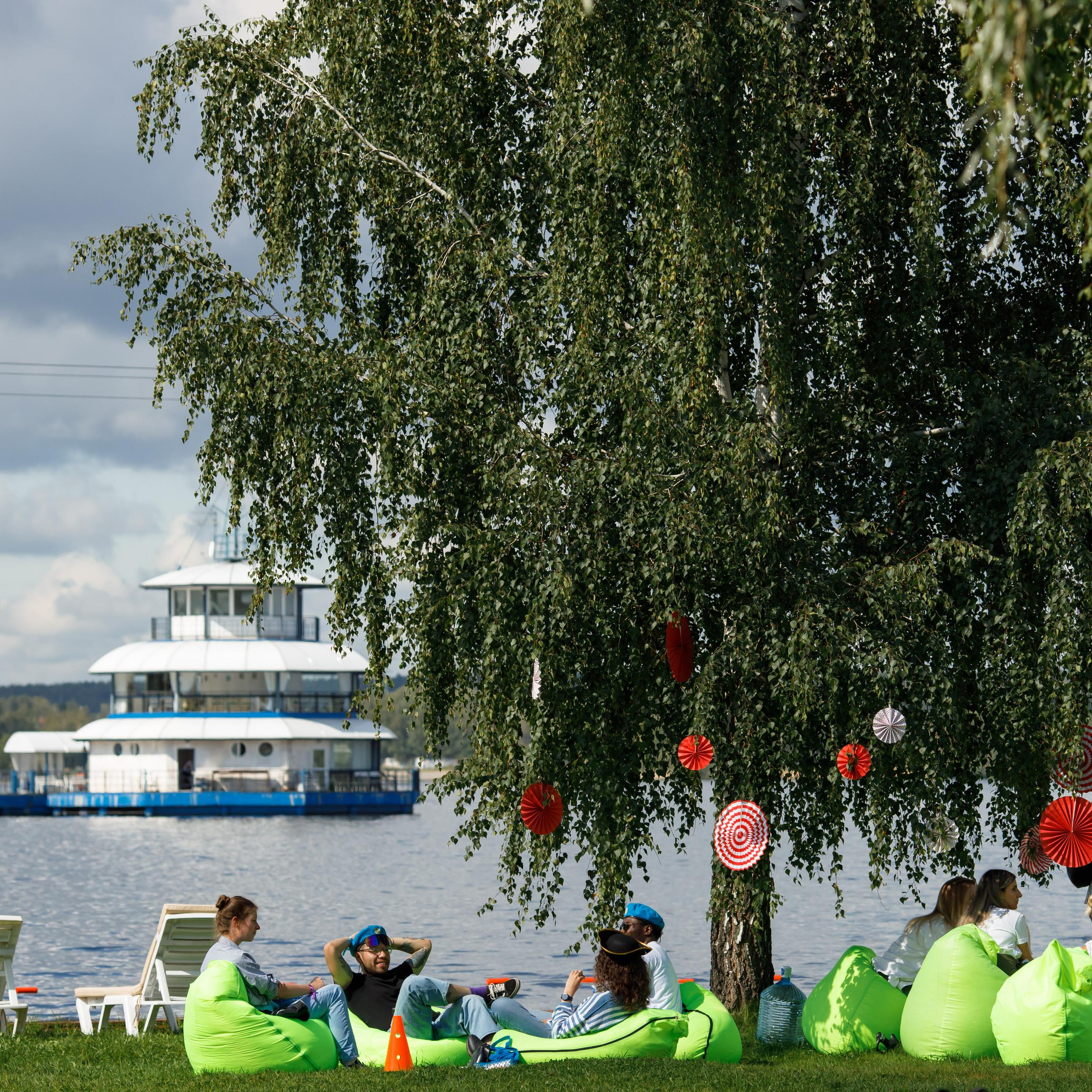 Корпоратив сети «Discovery», пляж Green Beach Троицкое