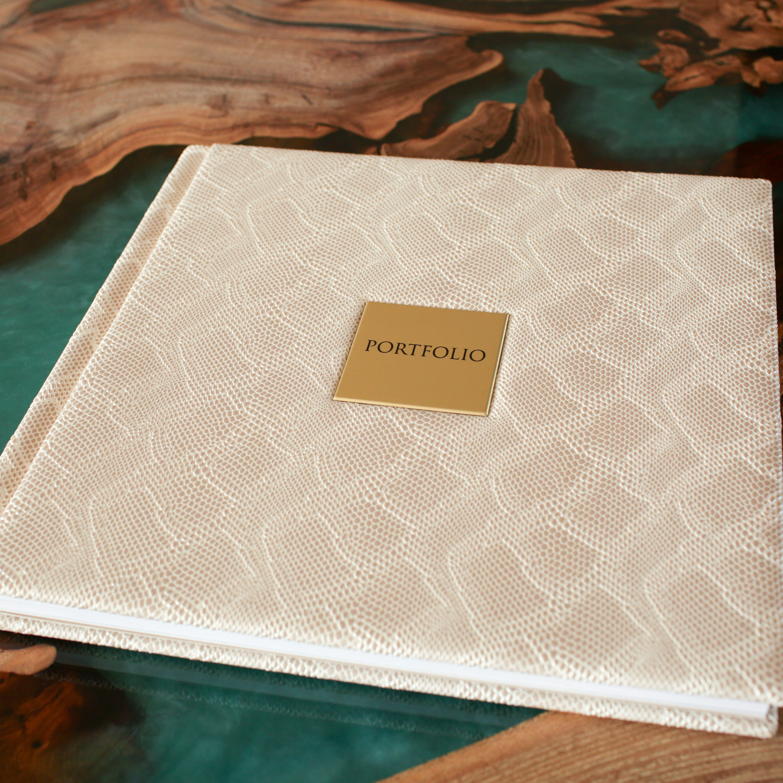 Фотокниги премиум-качества. Свадебный и репортажный фотограф (Москва, Королев и другие)