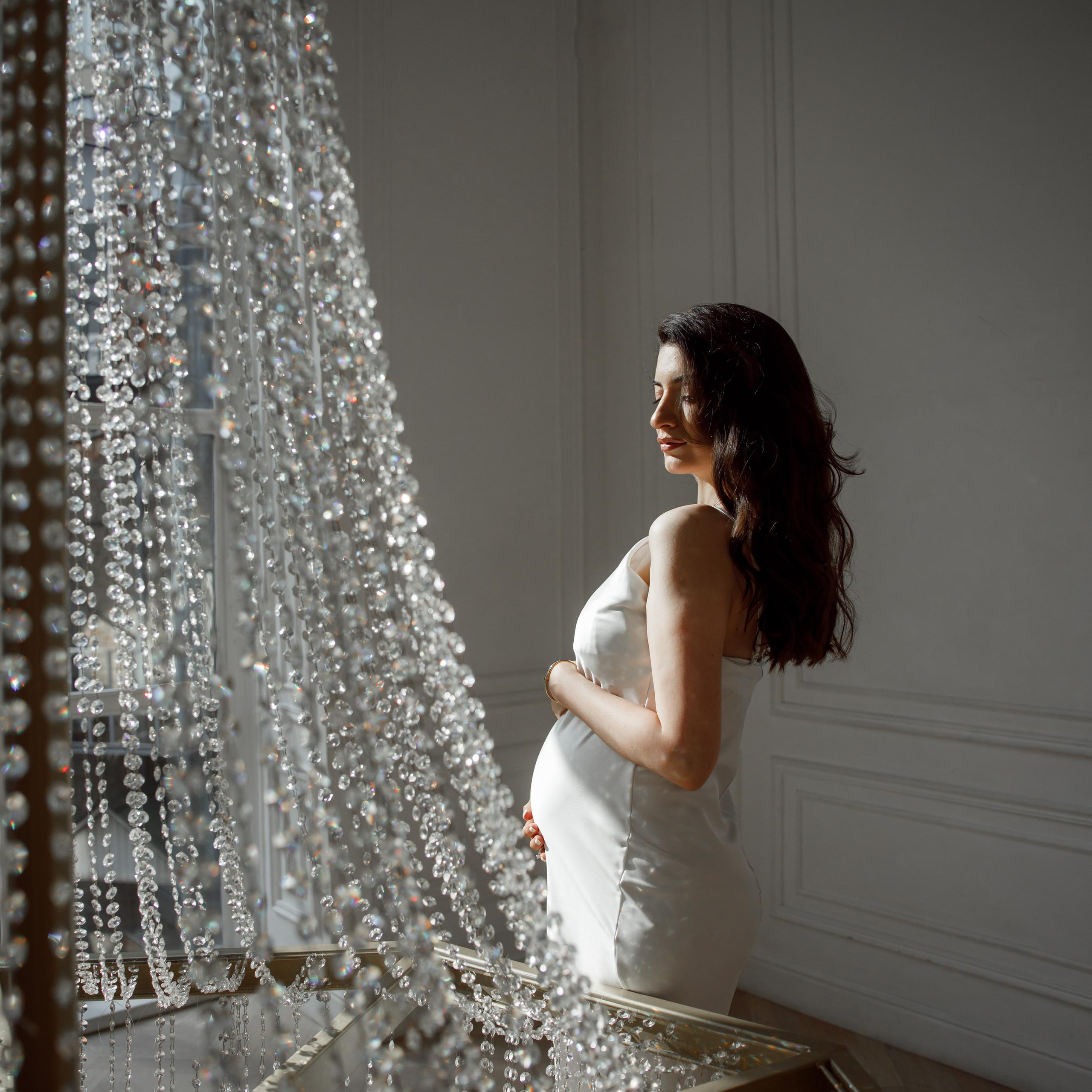 Беременность, фотостудия Famous Studios