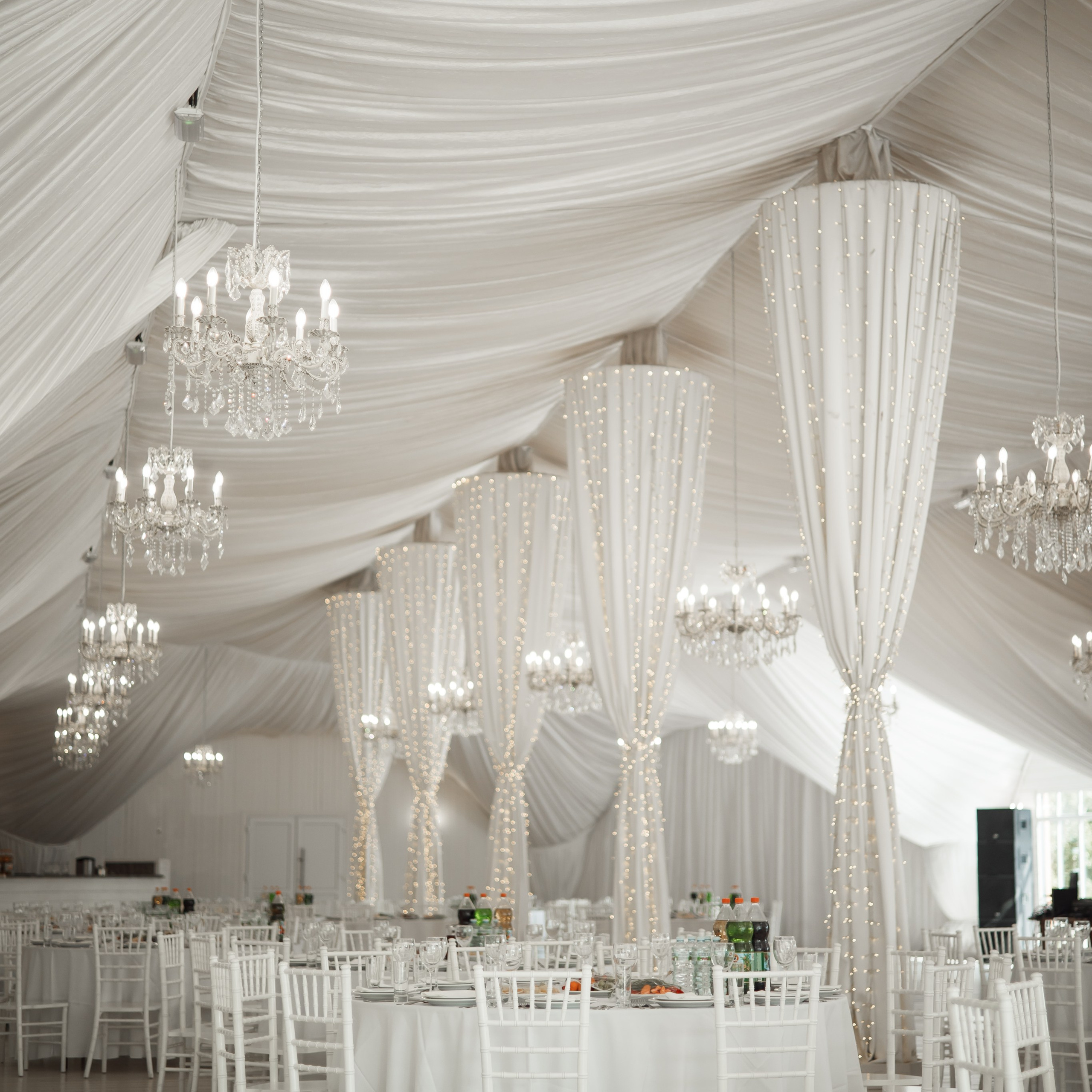 Выпускной, шатер в усадьбе «Гребнево»