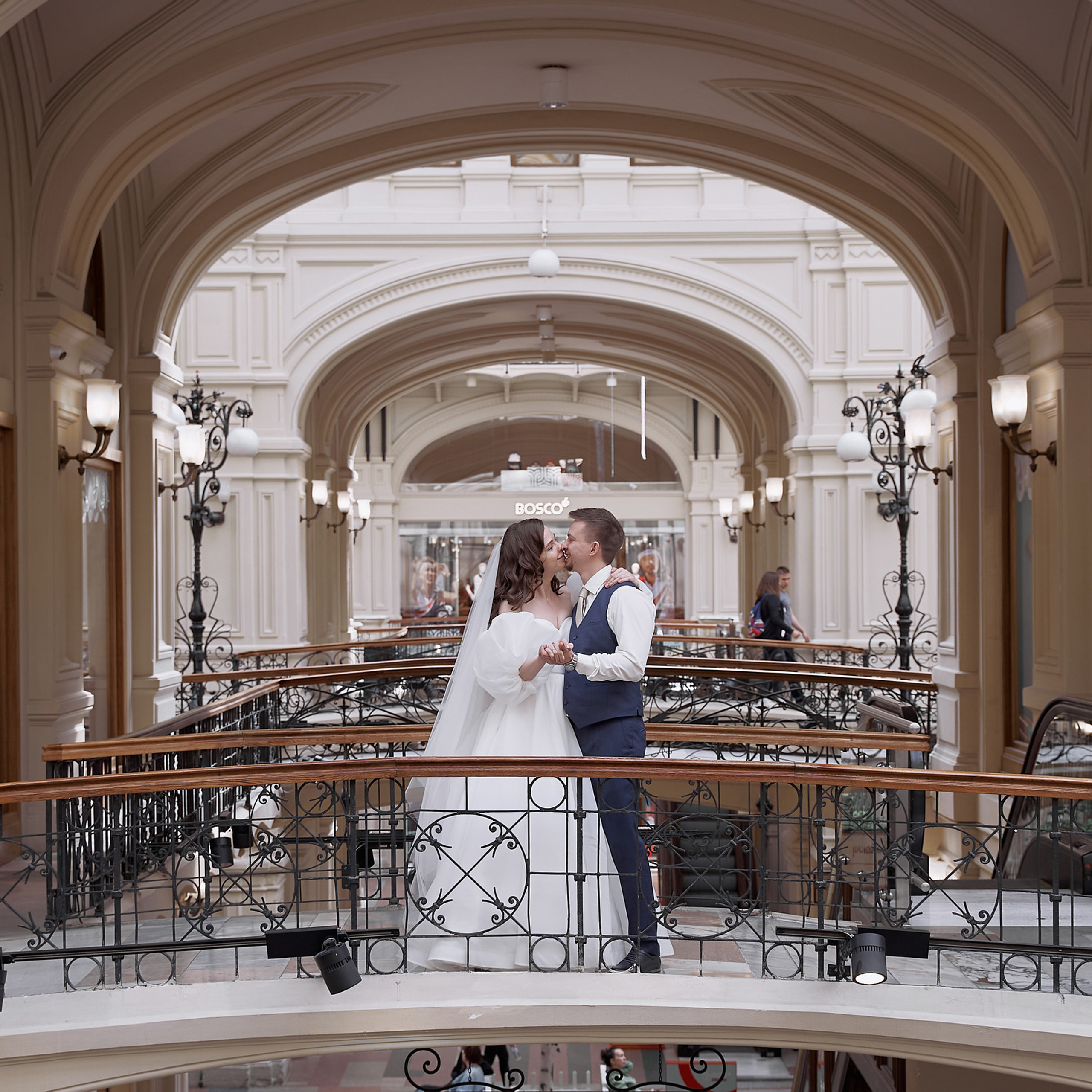 Отзывы невест о работе свадебного фотографа Сергея Гавароса. Фотограф в Москве Сергей Гаварос