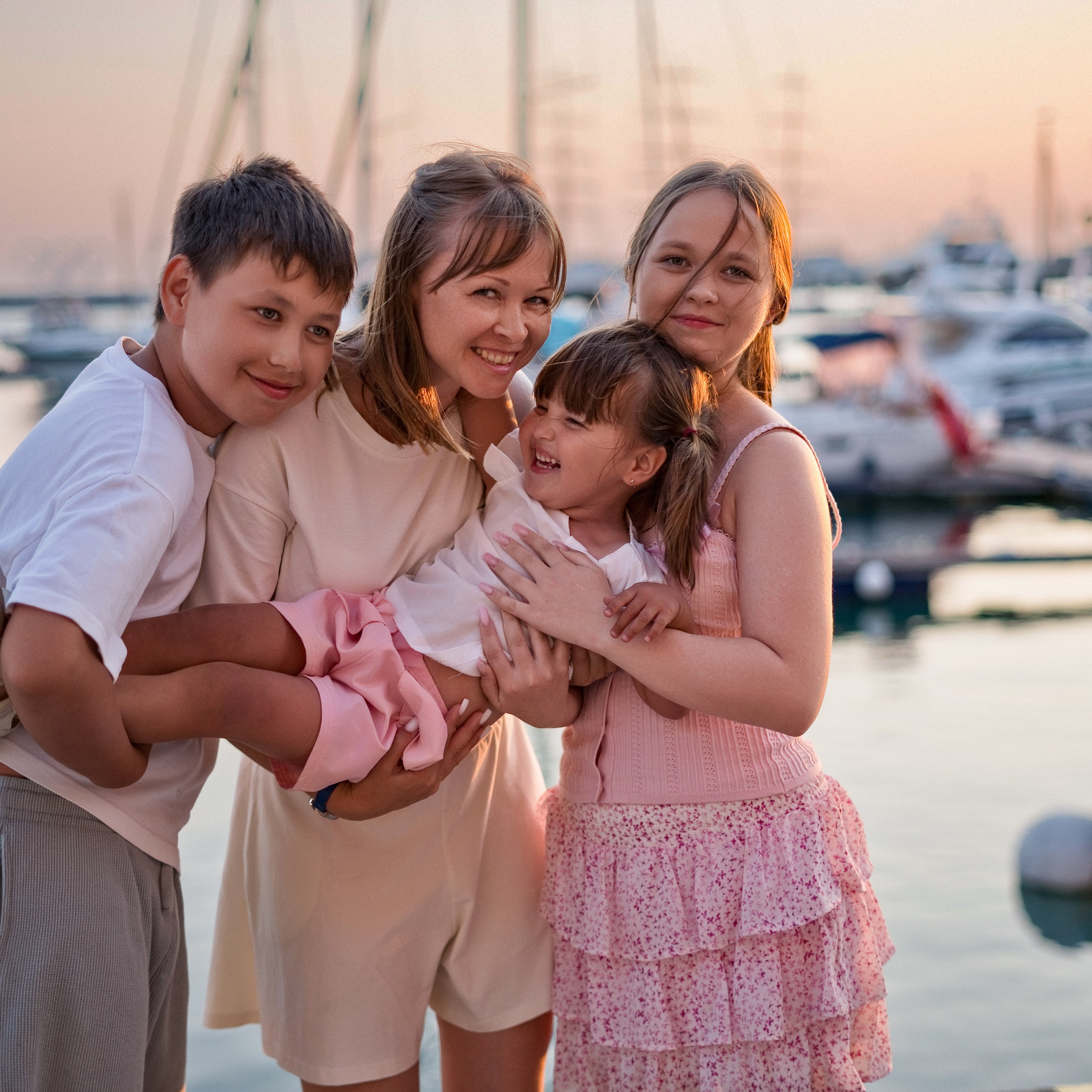 Семейная фотосессия в центре Сочи