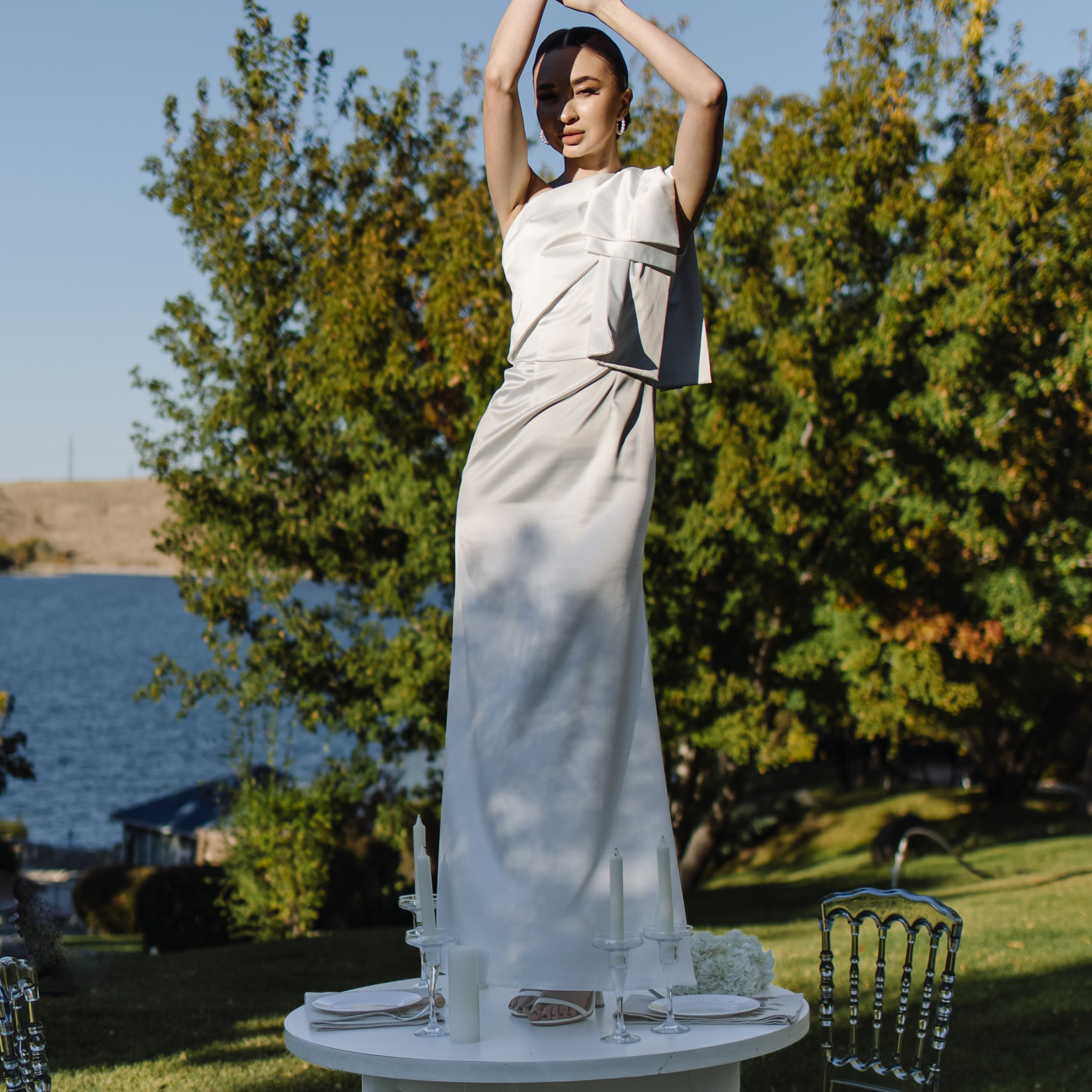 В зеленом саду