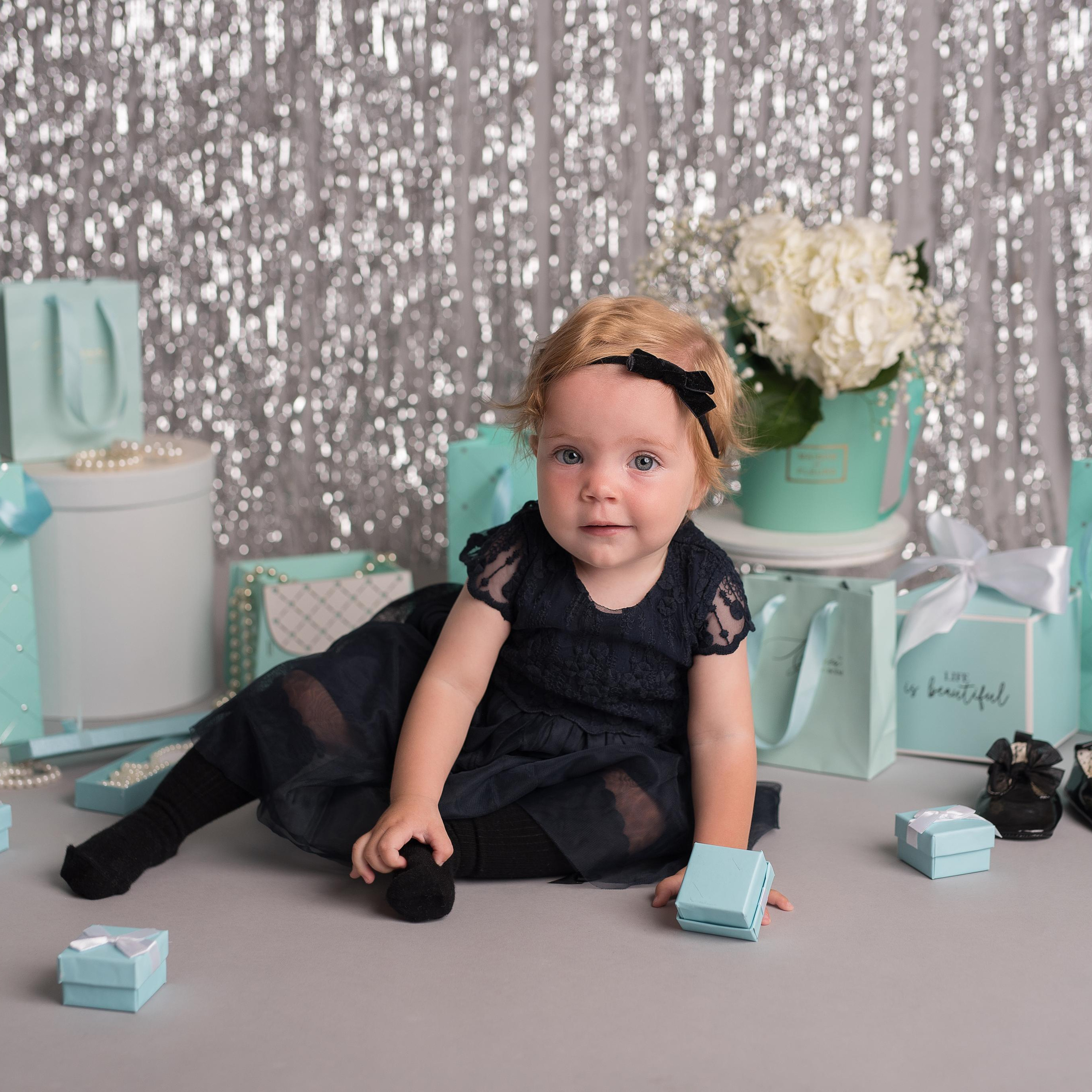 Эмилия, годик