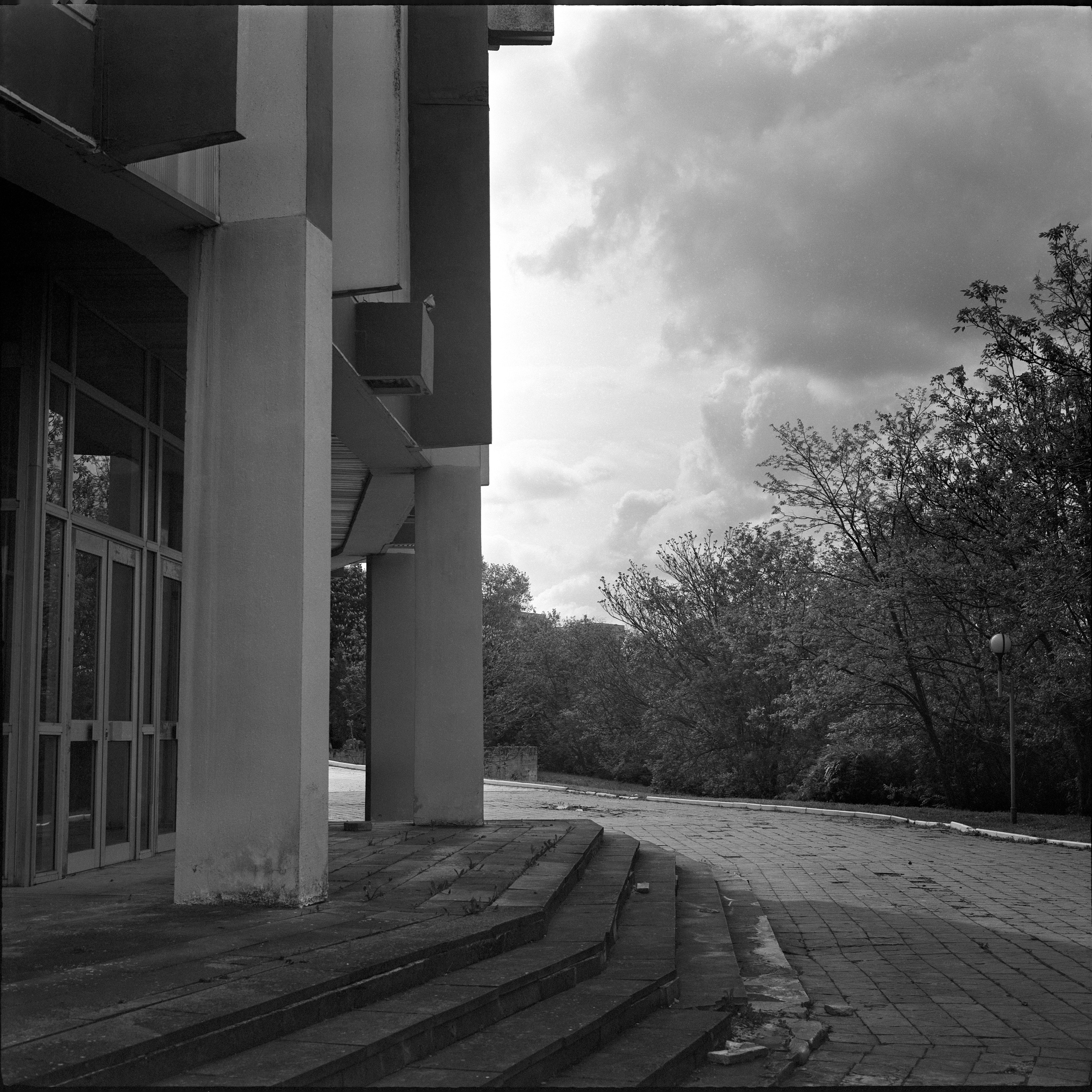 Ilford XP2 Plus-monochrome. Пленочный фотограф на КМВ Мирнов Игорь