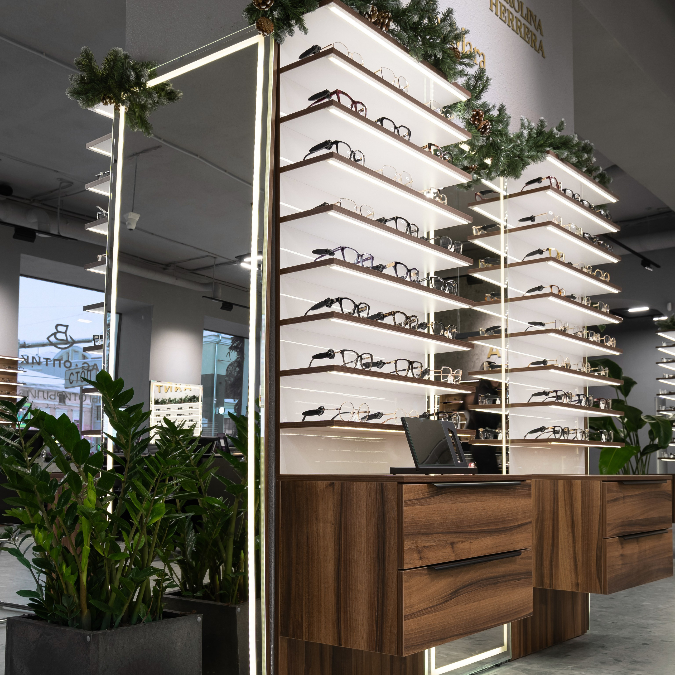 BAG оптика. Интерьерная съемка в Ярославле, Москве, Санкт-Петербурге