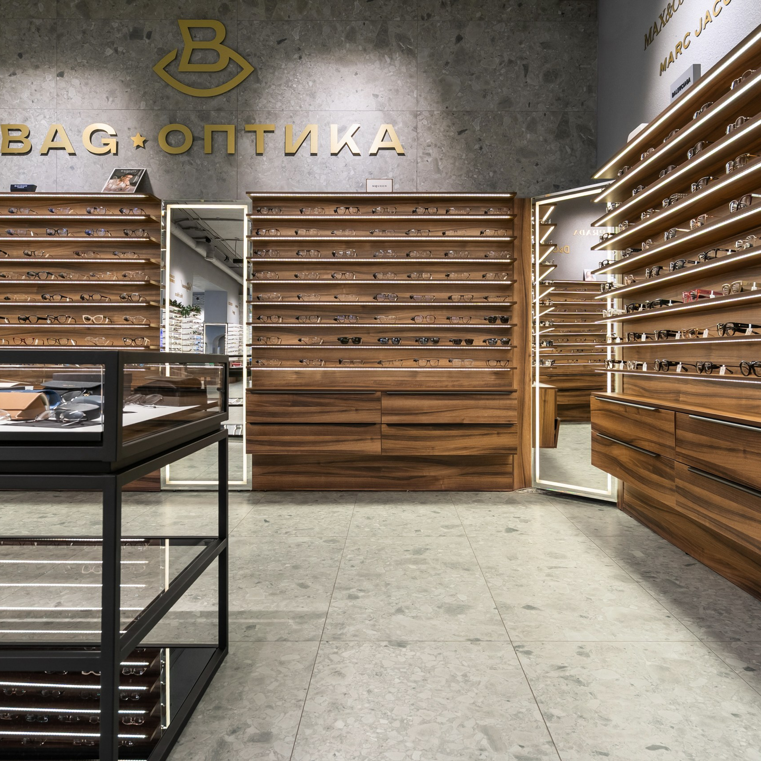 BAG оптика. Интерьерная съемка в Ярославле, Москве, Санкт-Петербурге