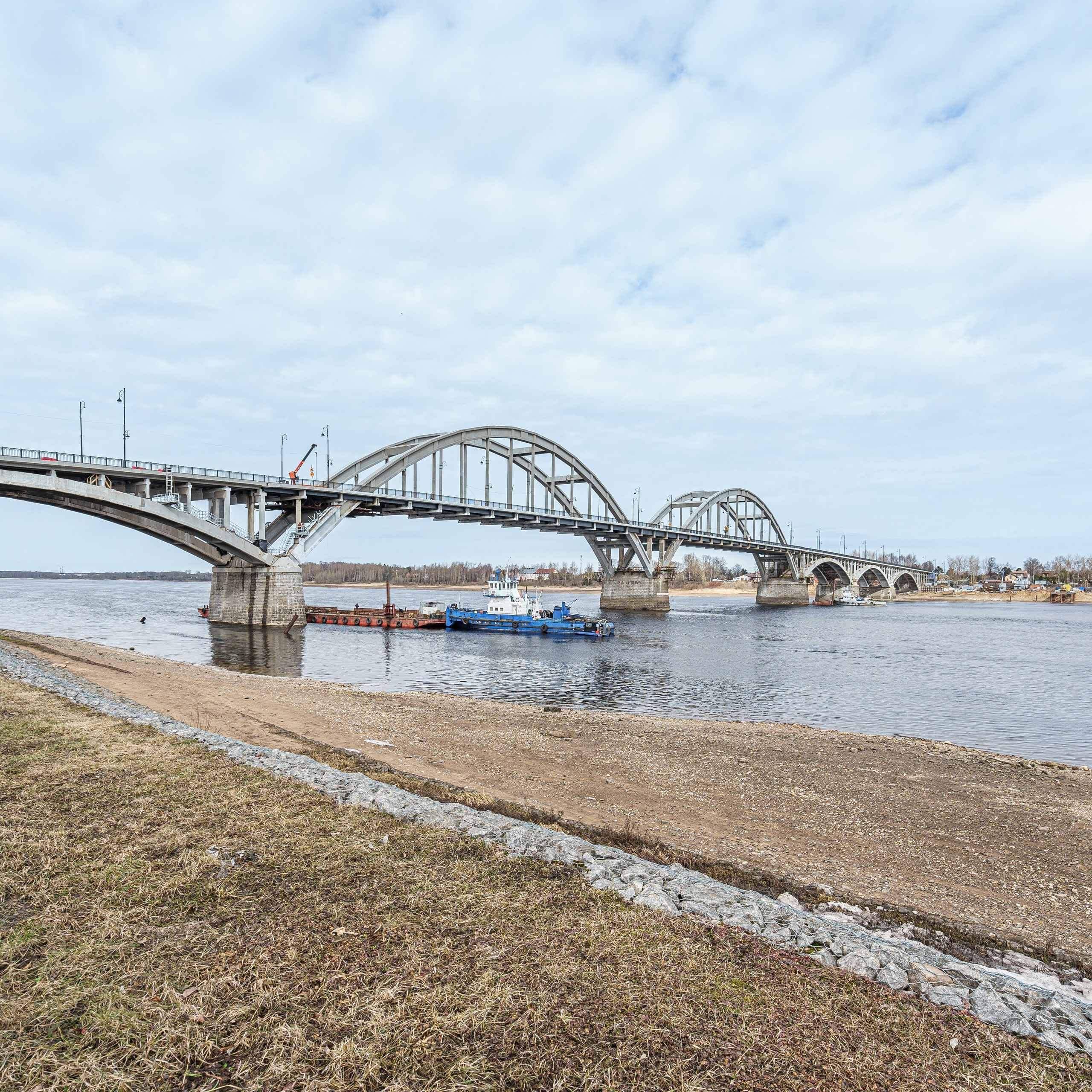 Волжский мост, рыбинск. Интерьерная съемка в Ярославле, Москве, Санкт-Петербурге
