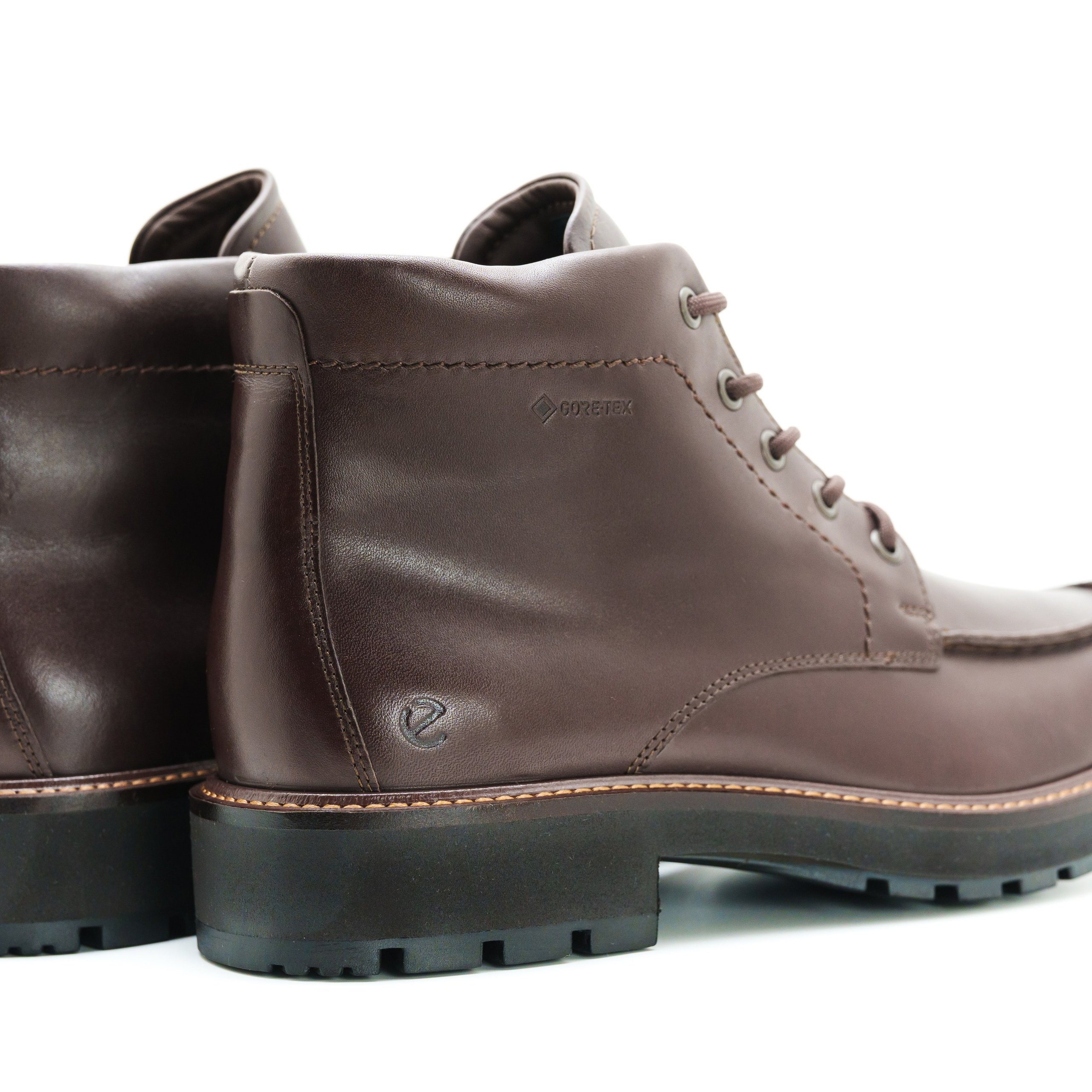 Предметная фотосъёмка обуви премиального бренда ECCO — профессиональная съёмка товаров. Свадебный и семейный фотограф в Ростове-на-Дону. Андрей Сайфутдинов