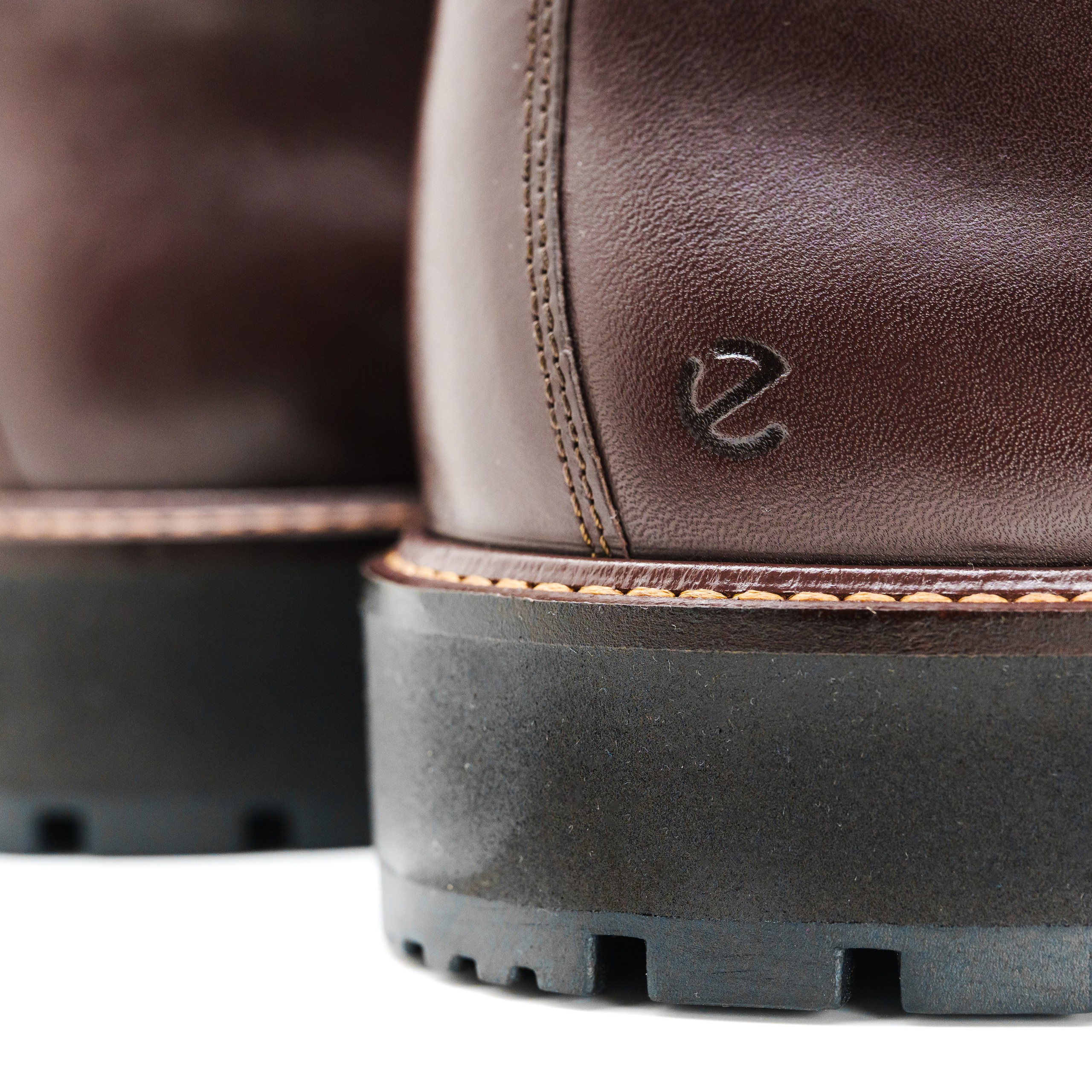 Предметная фотосъёмка обуви премиального бренда ECCO — профессиональная съёмка товаров. Свадебный и семейный фотограф в Ростове-на-Дону. Андрей Сайфутдинов