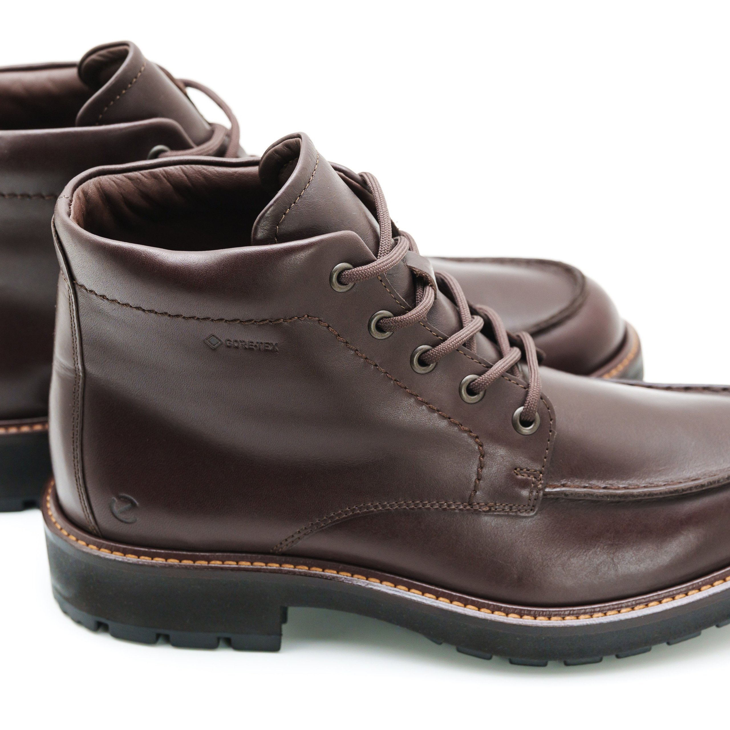 Предметная фотосъёмка обуви премиального бренда ECCO — профессиональная съёмка товаров. Свадебный и семейный фотограф в Ростове-на-Дону. Андрей Сайфутдинов