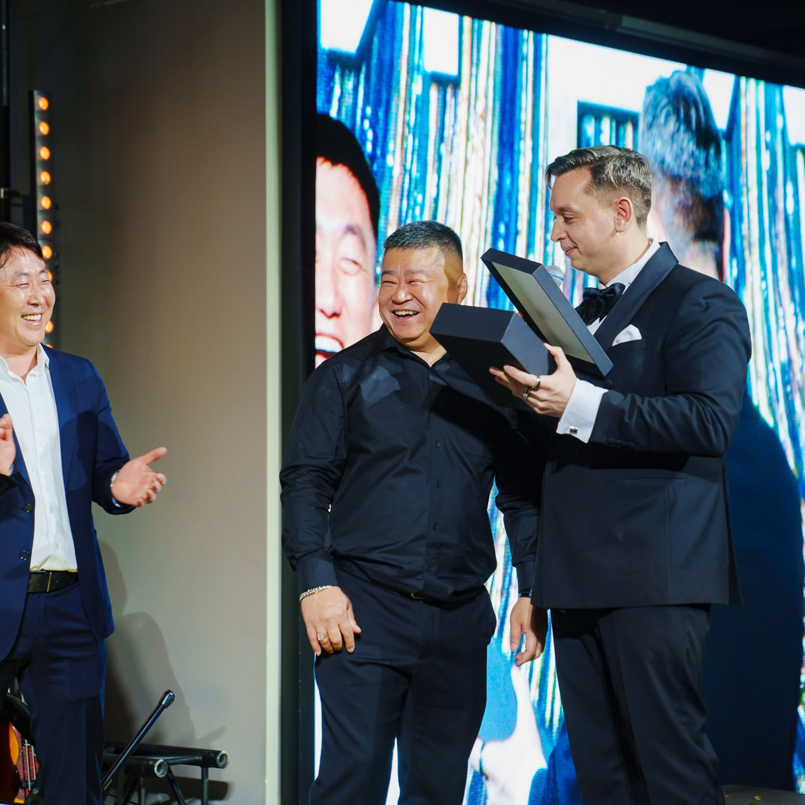 Корпоратив компании «Суши даром». Свадебный и семейный фотограф в Ростове-на-Дону. Андрей Сайфутдинов