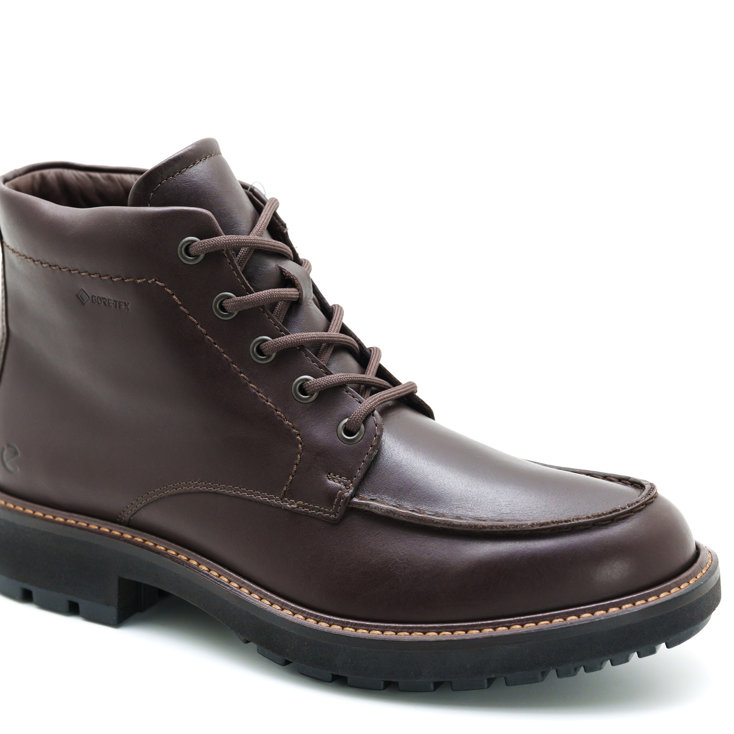 Предметная фотосъёмка обуви премиального бренда ECCO — профессиональная съёмка товаров. Свадебный и семейный фотограф в Ростове-на-Дону. Андрей Сайфутдинов