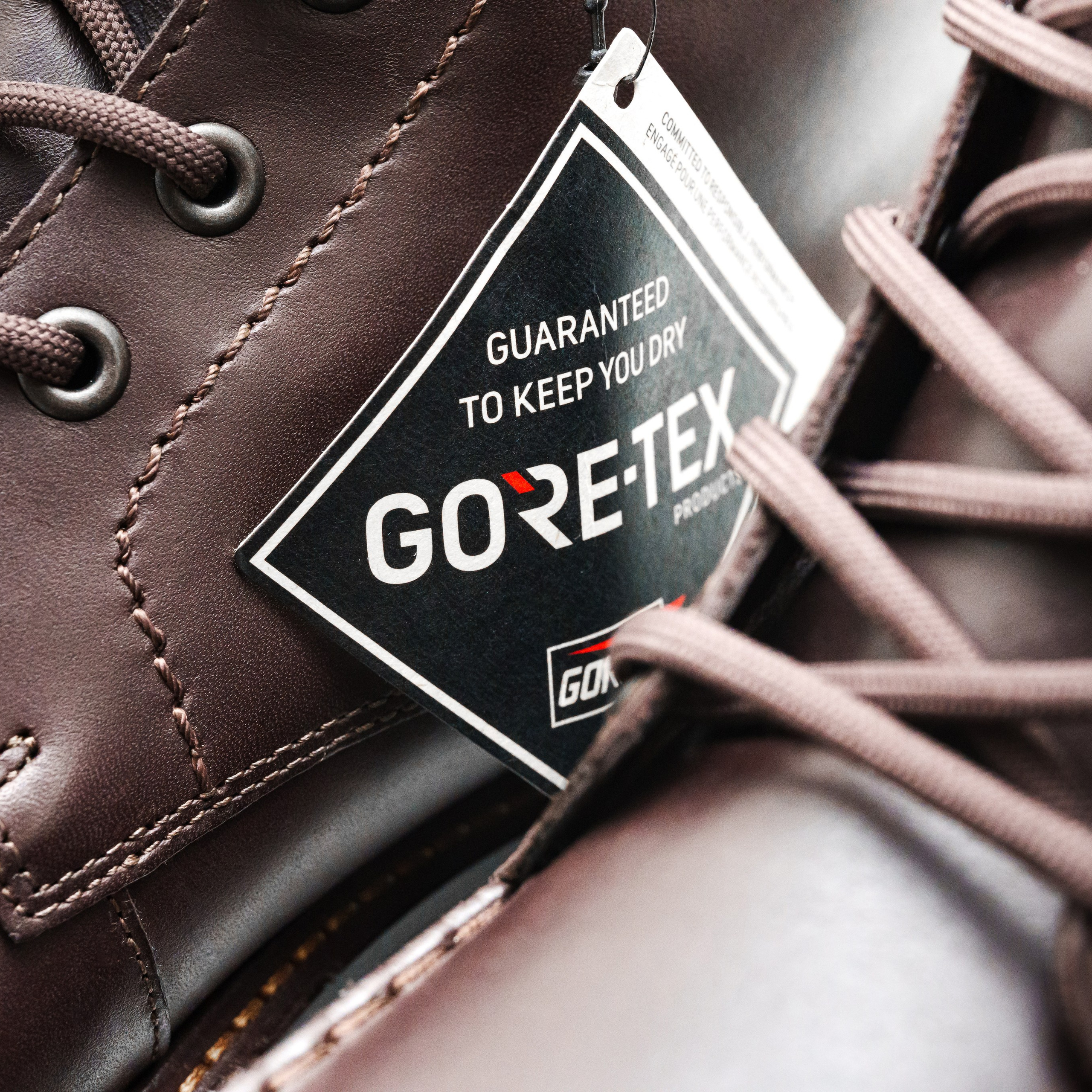 Предметная фотосъёмка обуви премиального бренда ECCO — профессиональная съёмка товаров. Свадебный и семейный фотограф в Ростове-на-Дону. Андрей Сайфутдинов