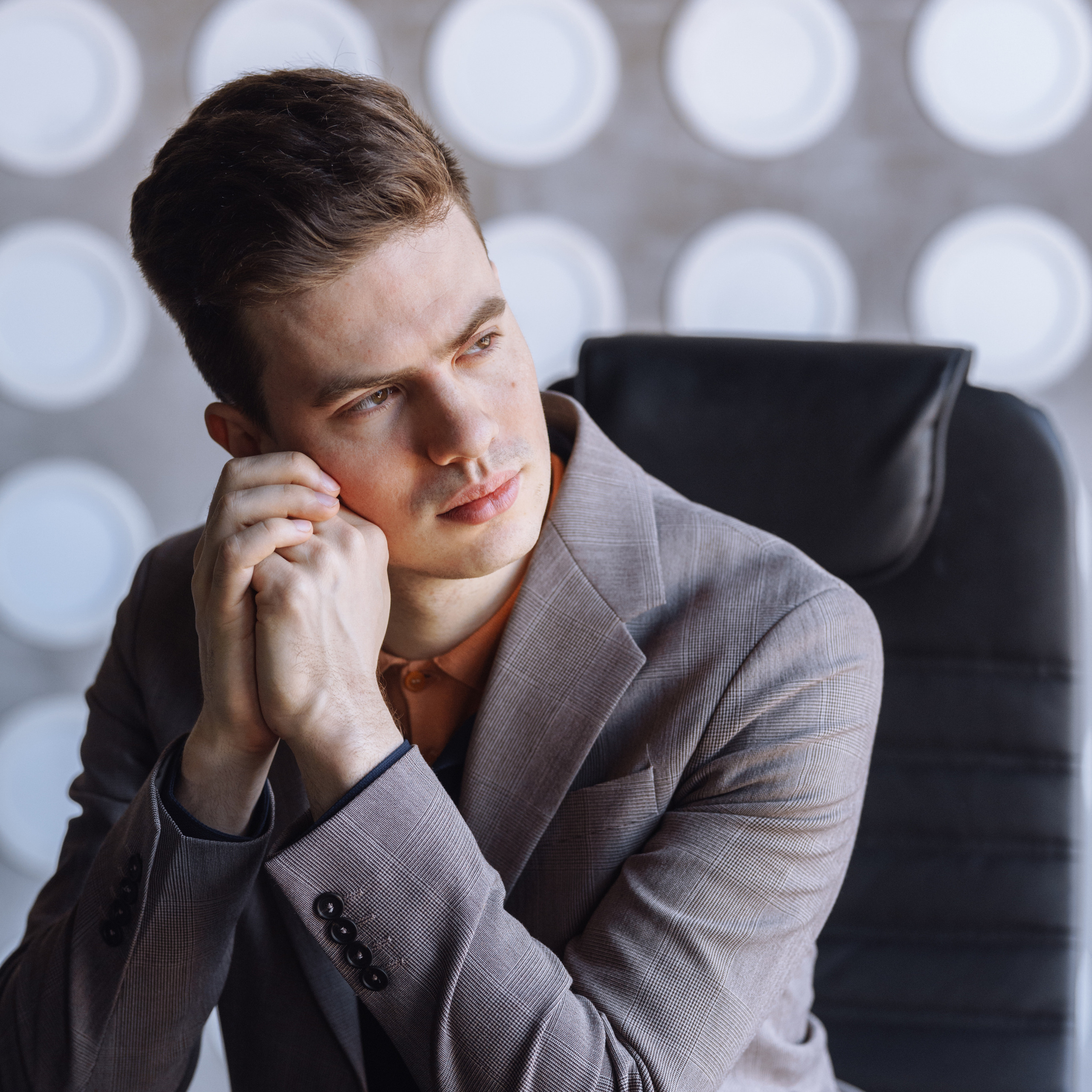 Александр — архитектор