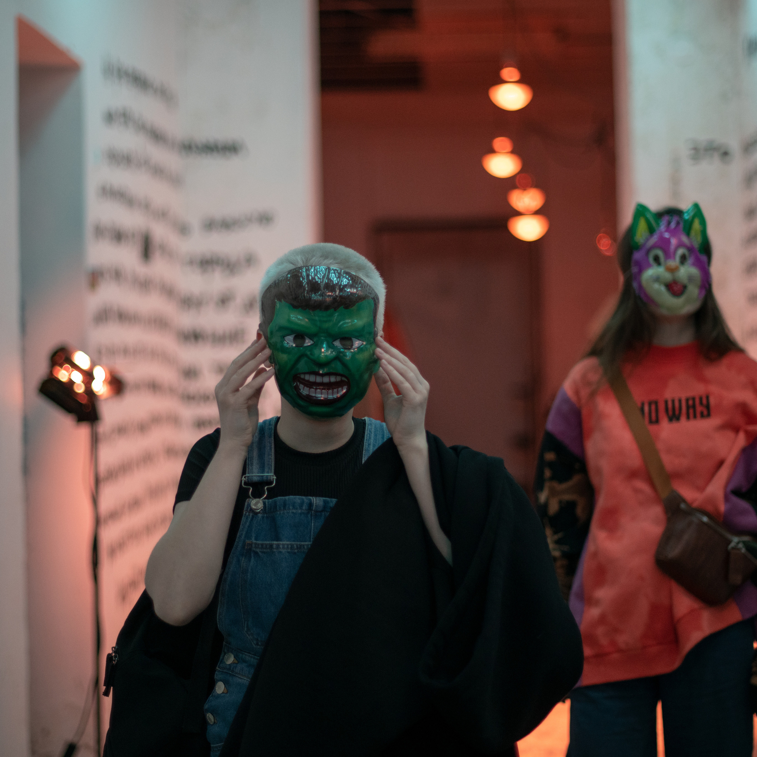 Выставка — перформанс «Мам, я дома!». Фотограф Светлана Амирханова