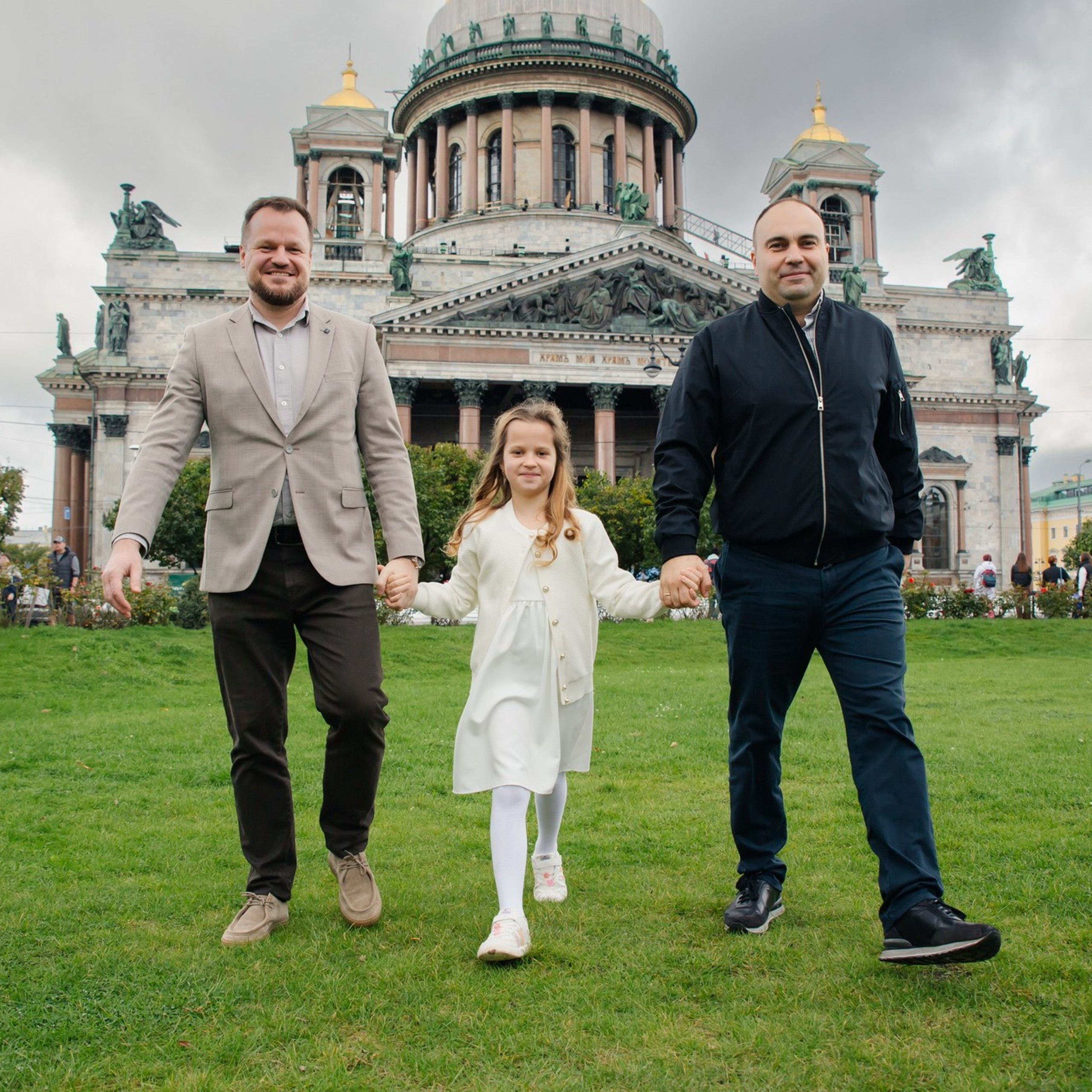 Блог | фотосессии Семейные, праздники, детские, выпуски, свадьбы,. Фотограф крещение венчание в Петербурге! Помогает подобрать храм и посоветовал душевного батюшку в СПб