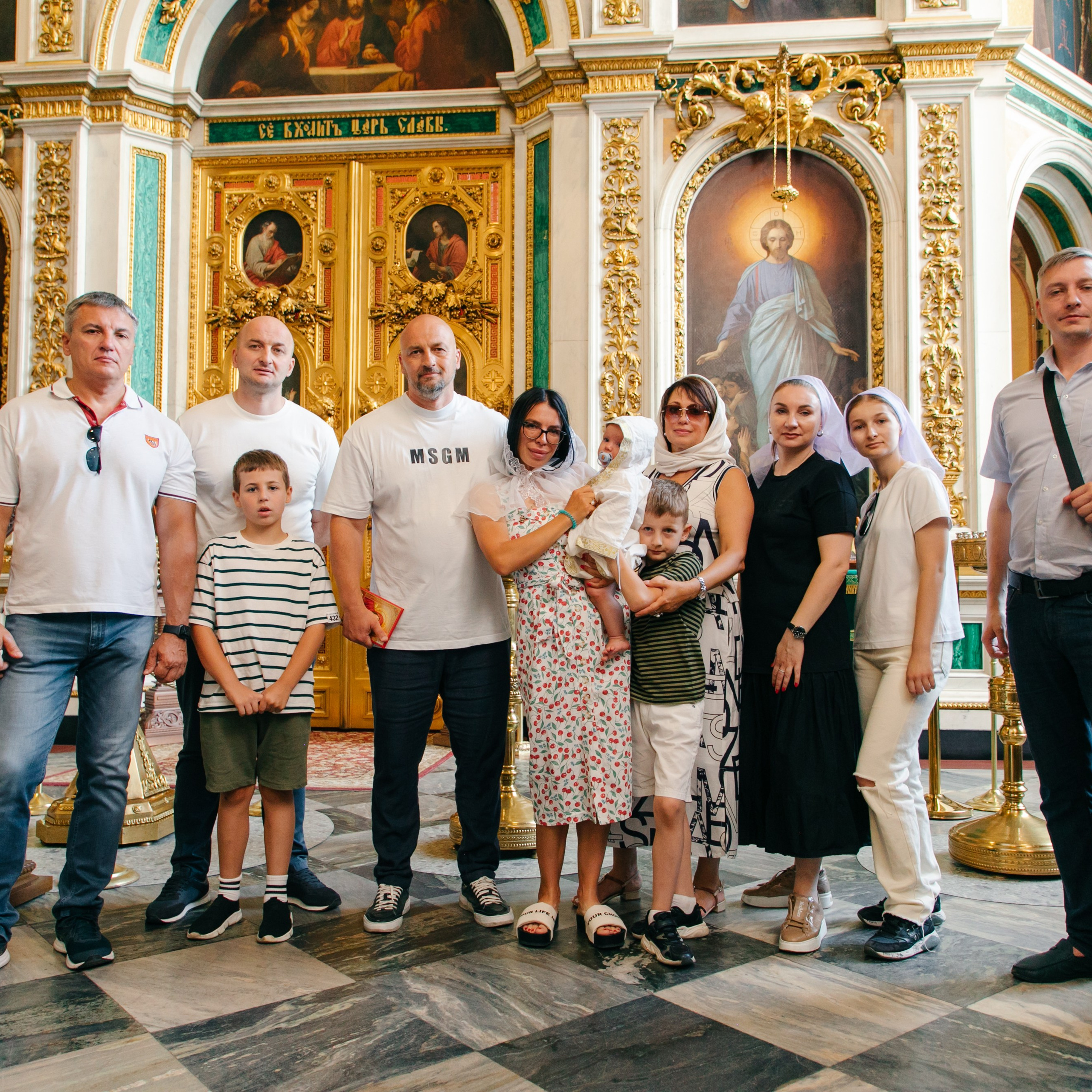Отзывы на работу. Фотограф крещение венчание в Петербурге! Помогает подобрать храм и посоветовал душевного батюшку в СПб