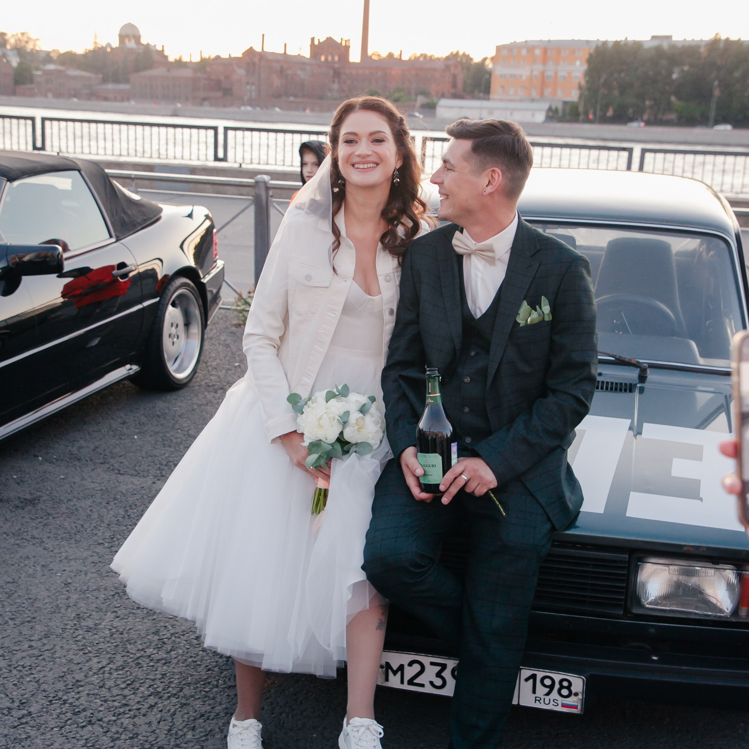 Отзывы на работу. Фотограф крещение венчание в Петербурге! Помогает подобрать храм и посоветовал душевного батюшку в СПб