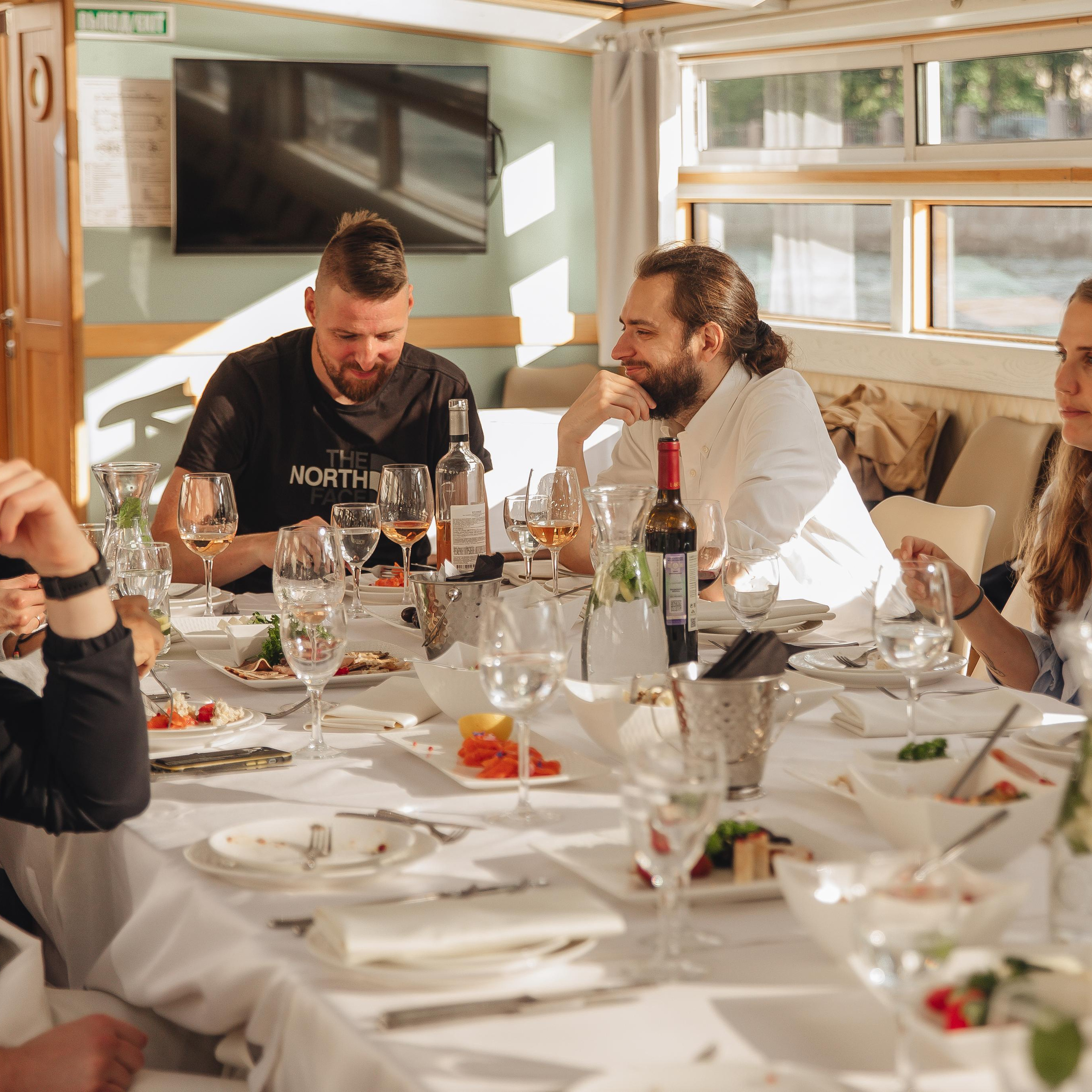 Корпоратив на кораблике