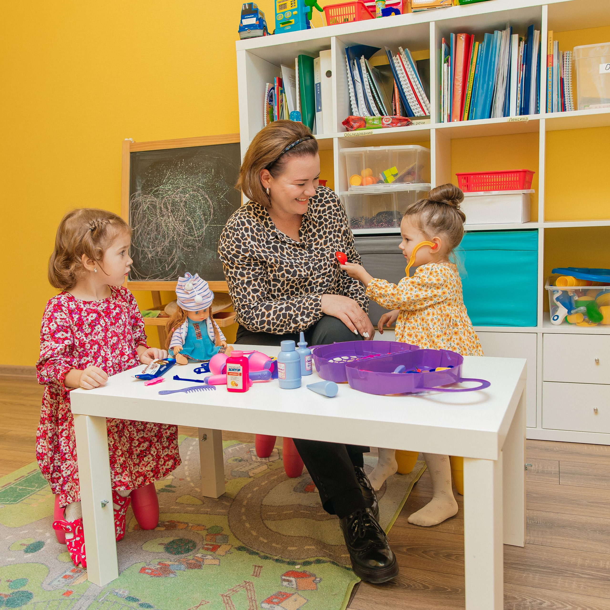 Разноцветные цыплята