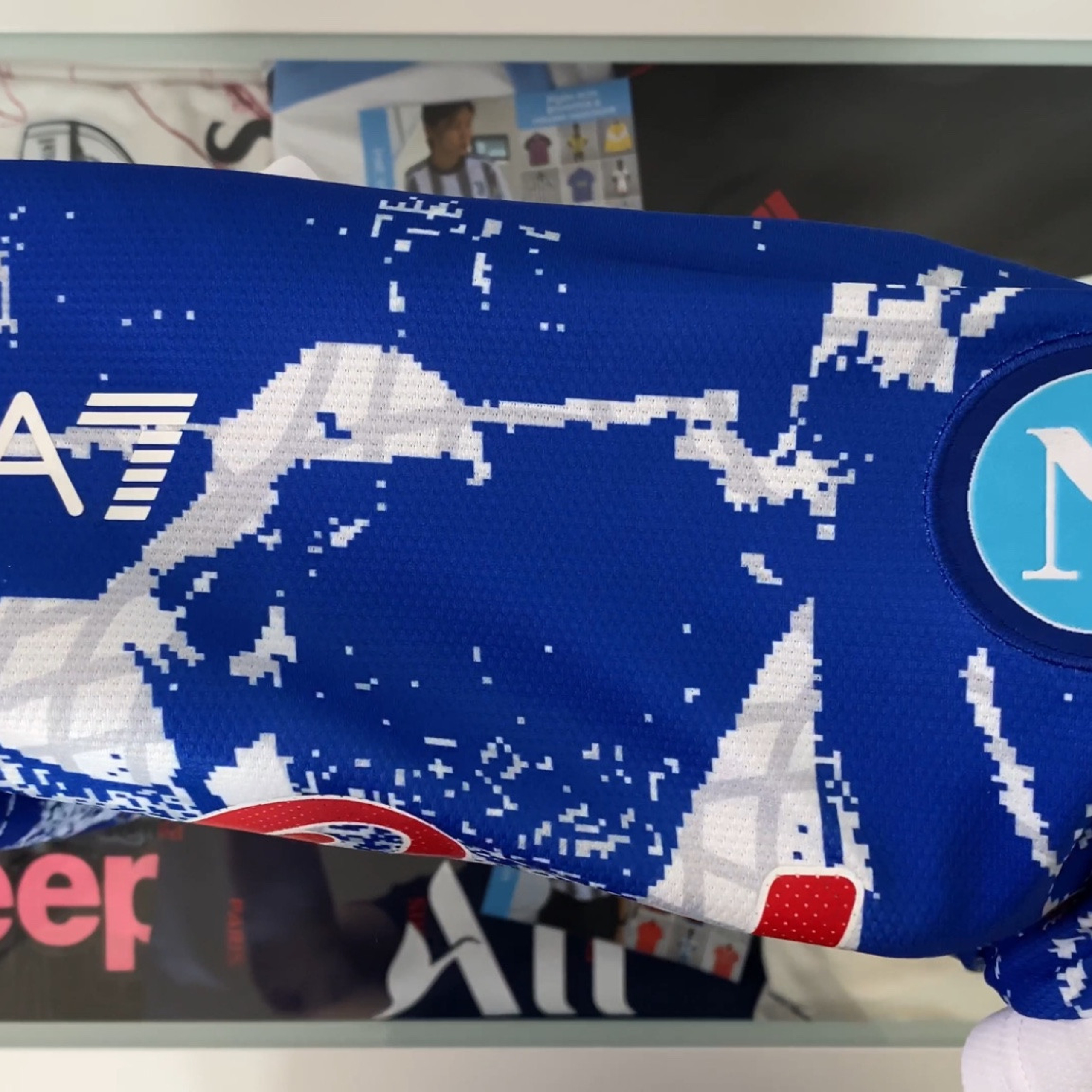 Видео обзор на футболку Manchester City 2021-2022. Футбольный магазин — ssw_magazin