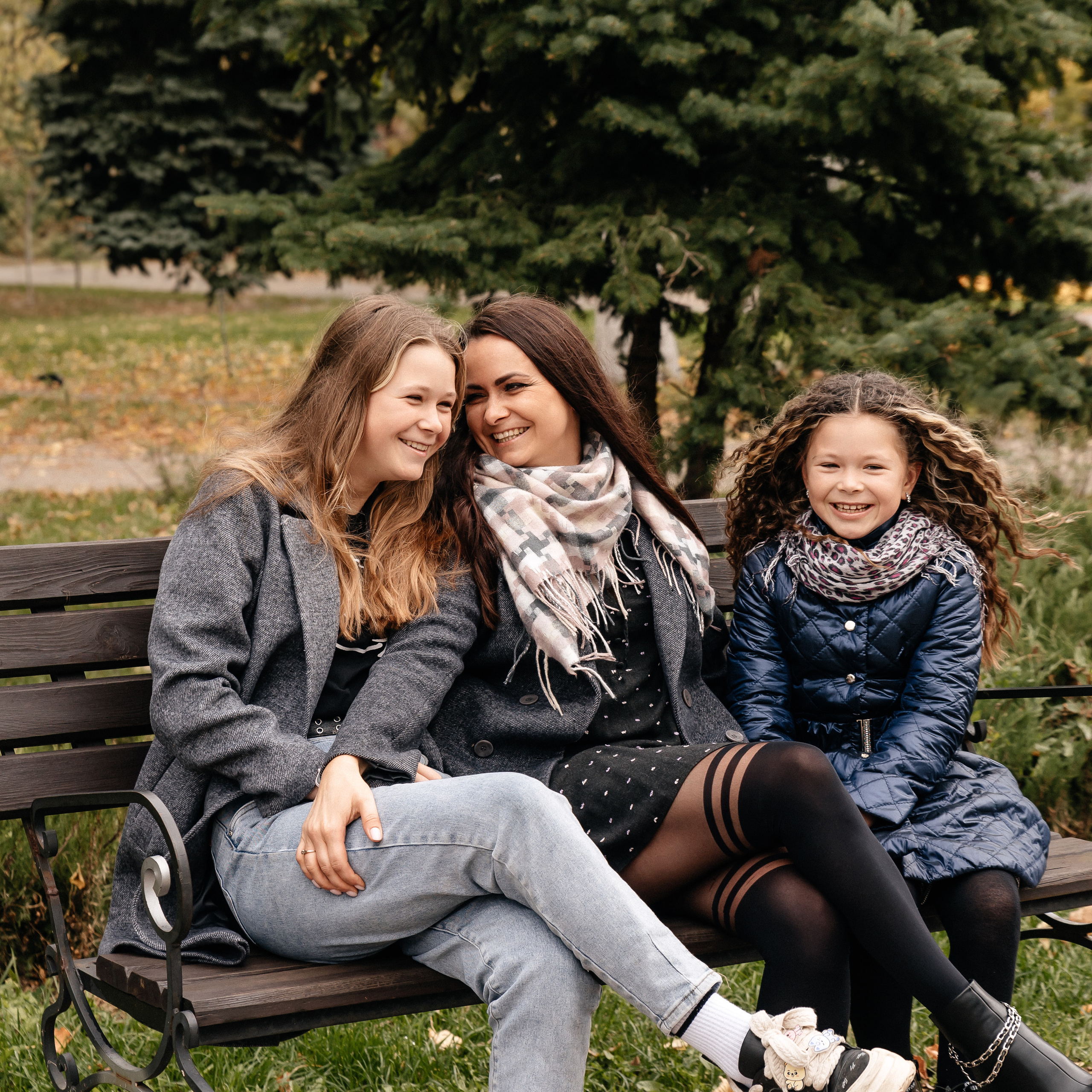 Таня, Злата и Зарина