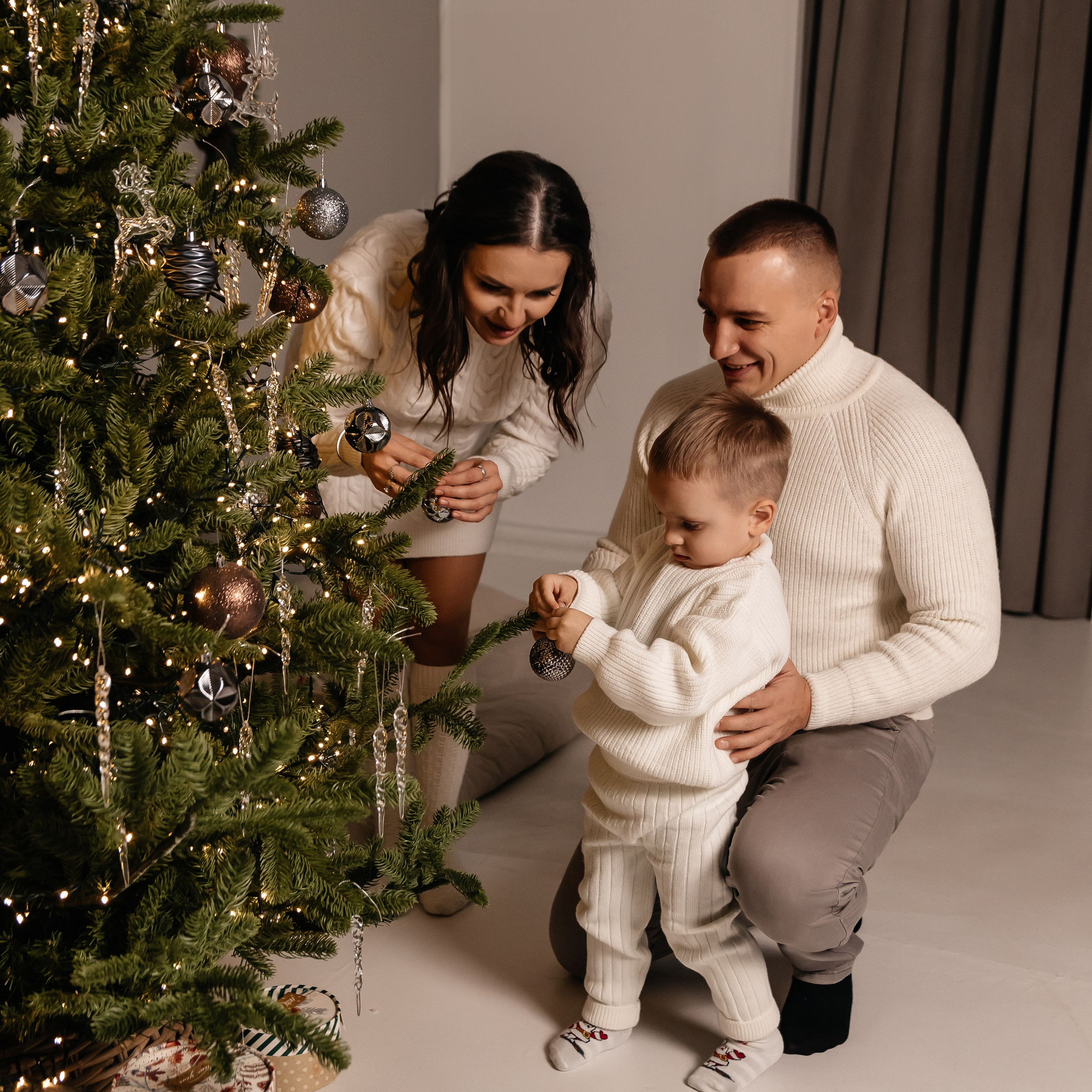 Кристина, Павел, Святослав