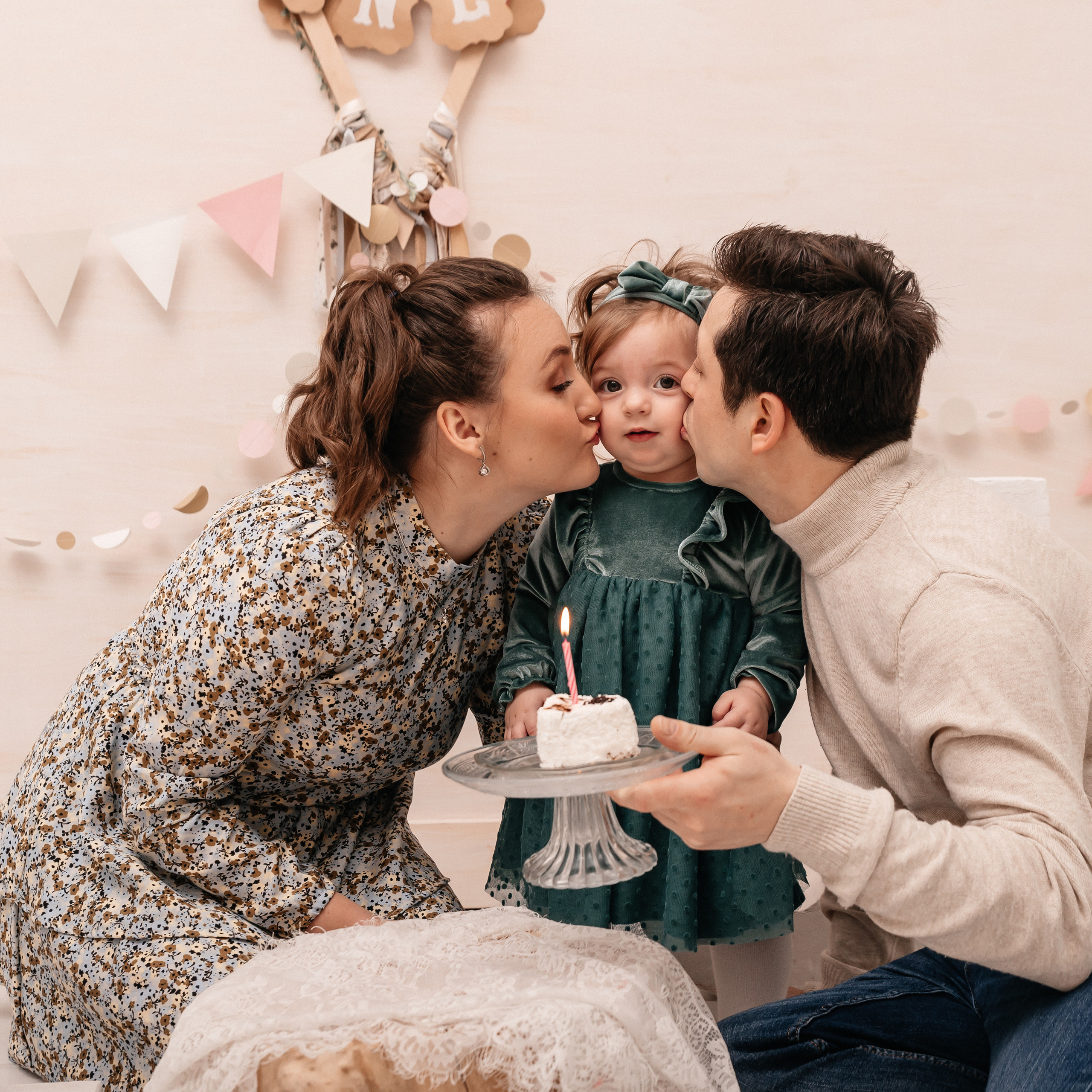 Элла, Андрей и Белла